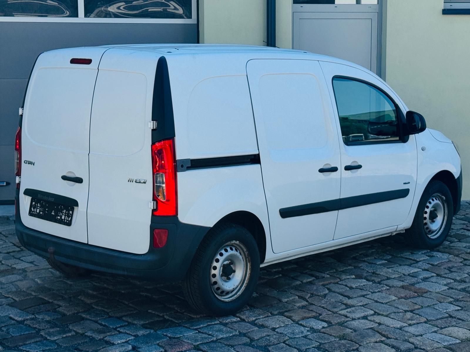 Fahrzeugabbildung Mercedes-Benz Citan 111 CDI lang  | AHK | BT |