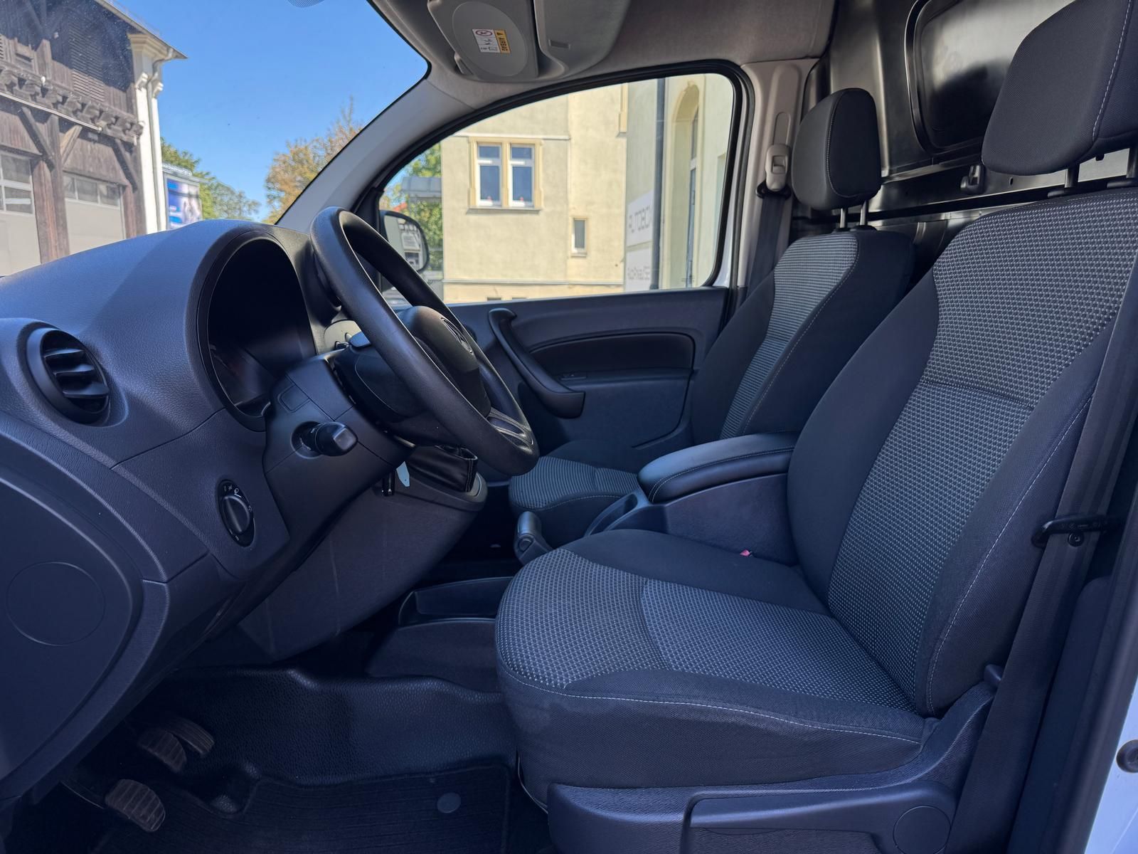 Fahrzeugabbildung Mercedes-Benz Citan 111 CDI lang  | AHK | BT |