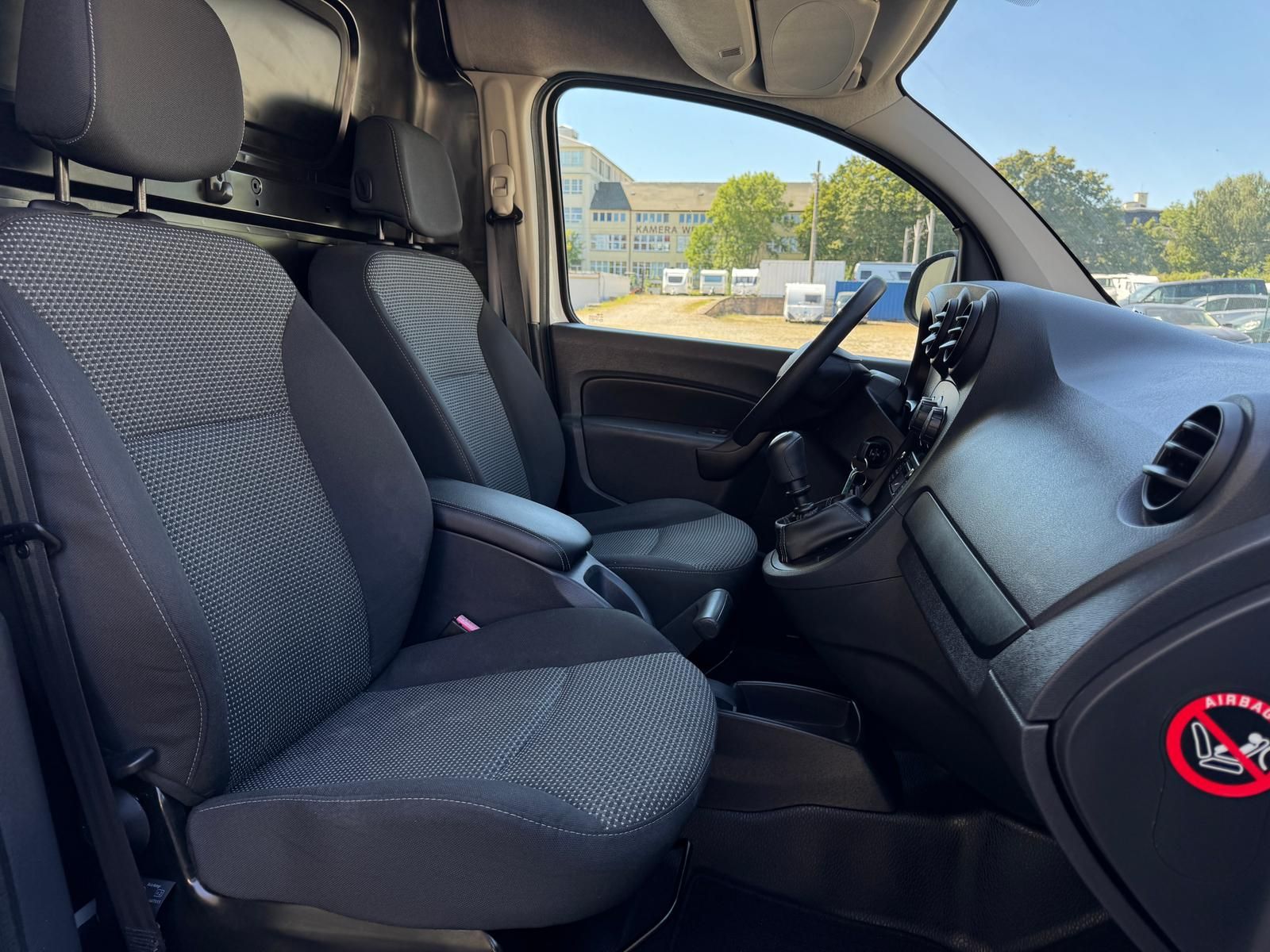 Fahrzeugabbildung Mercedes-Benz Citan 111 CDI lang  | AHK | BT |