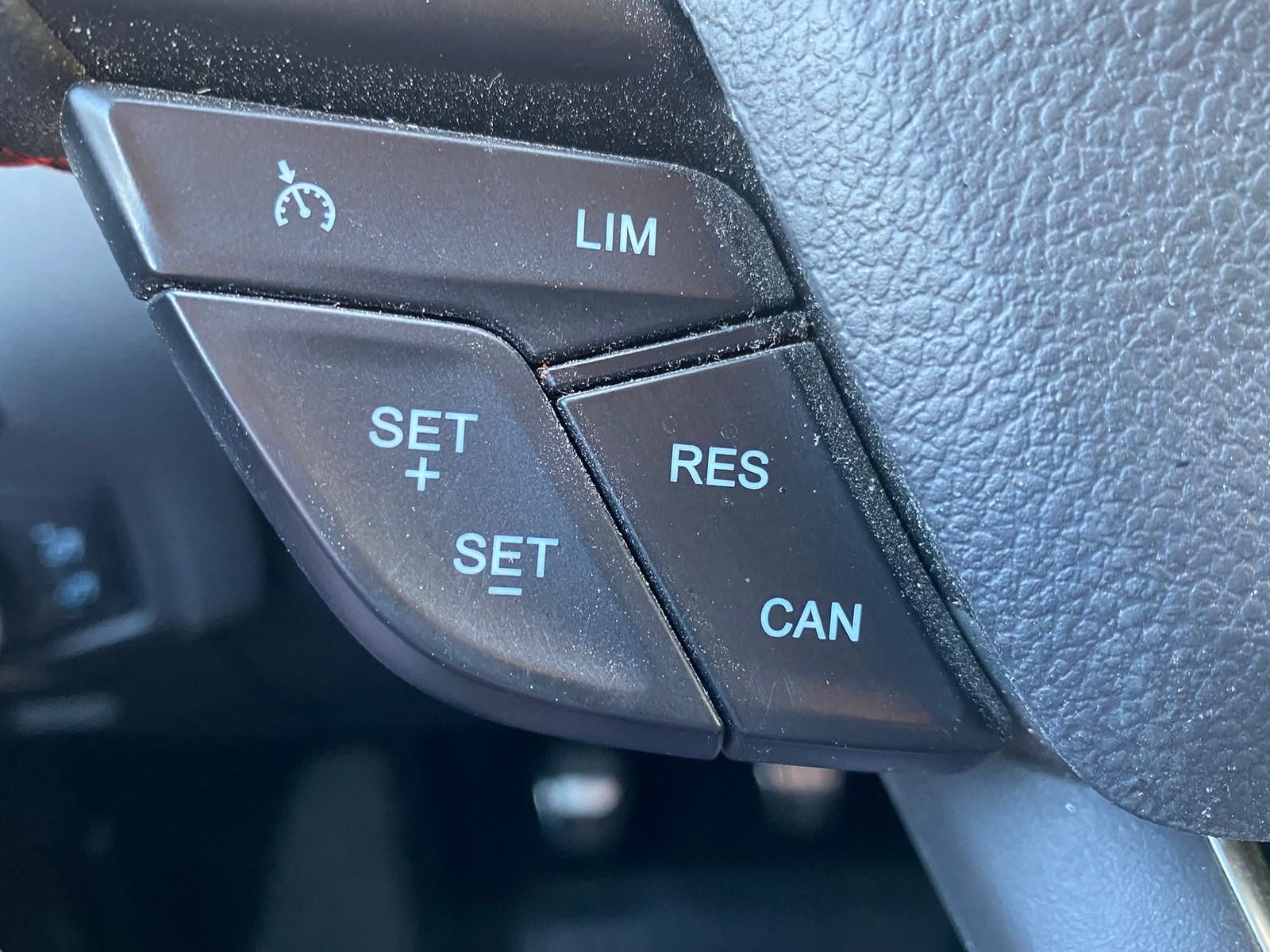 Fahrzeugabbildung Ford Focus 1.5 EcoBoost Sport | MOTORSCHADEN |