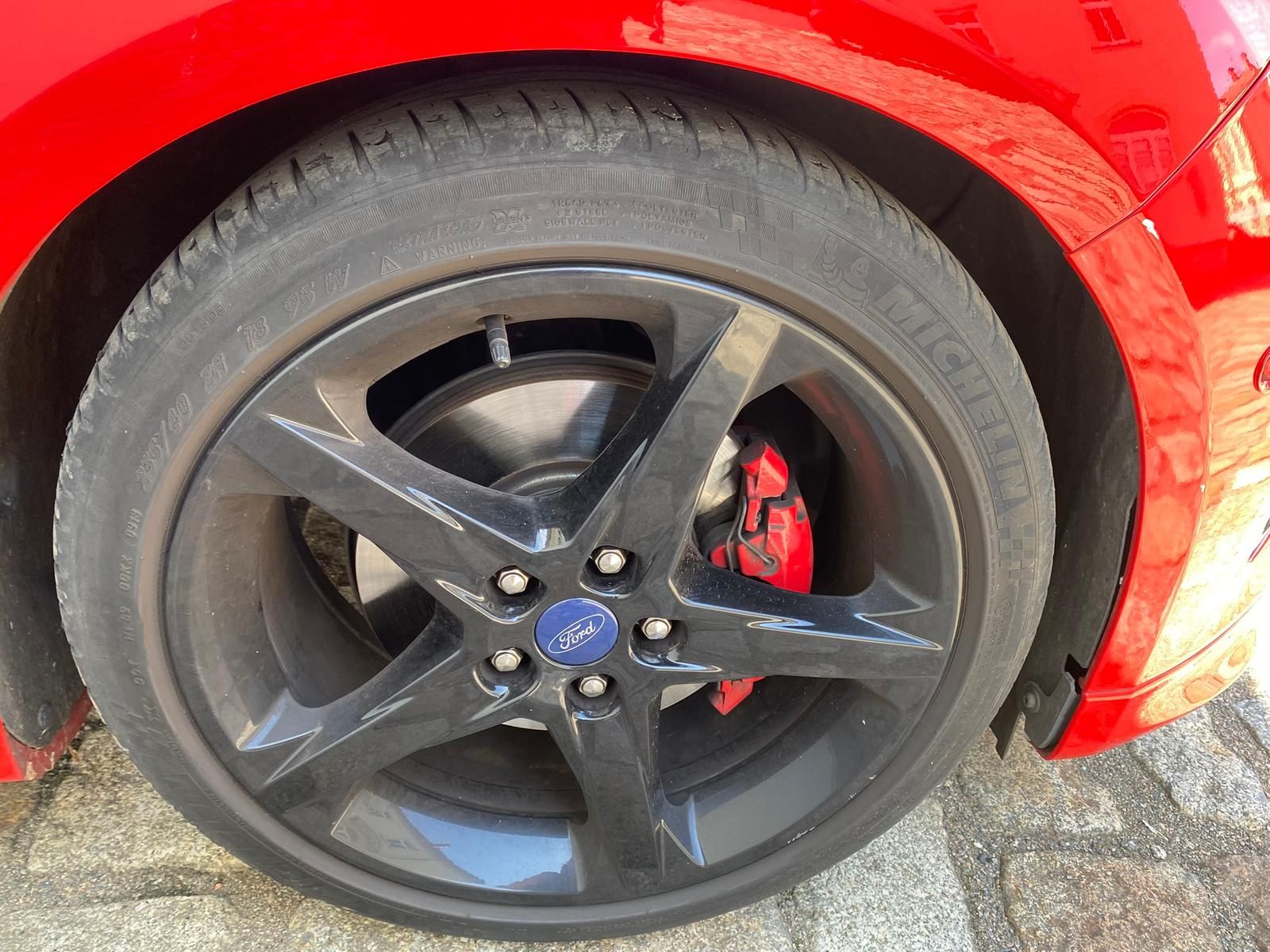Fahrzeugabbildung Ford Focus 1.5 EcoBoost Sport | MOTORSCHADEN |