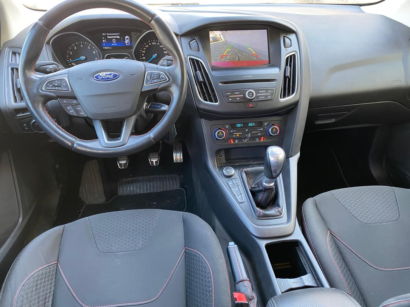 Fahrzeugabbildung Ford Focus 1.5 EcoBoost Sport | MOTORSCHADEN |