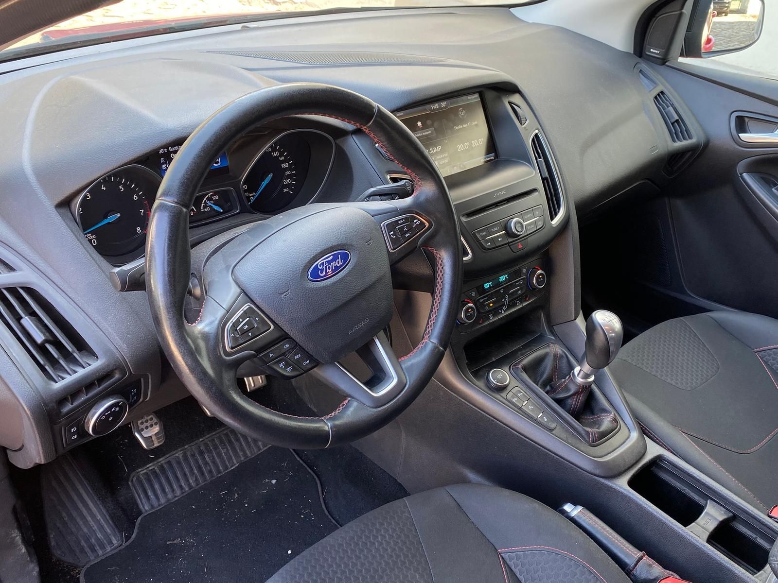 Fahrzeugabbildung Ford Focus 1.5 EcoBoost Sport | MOTORSCHADEN |