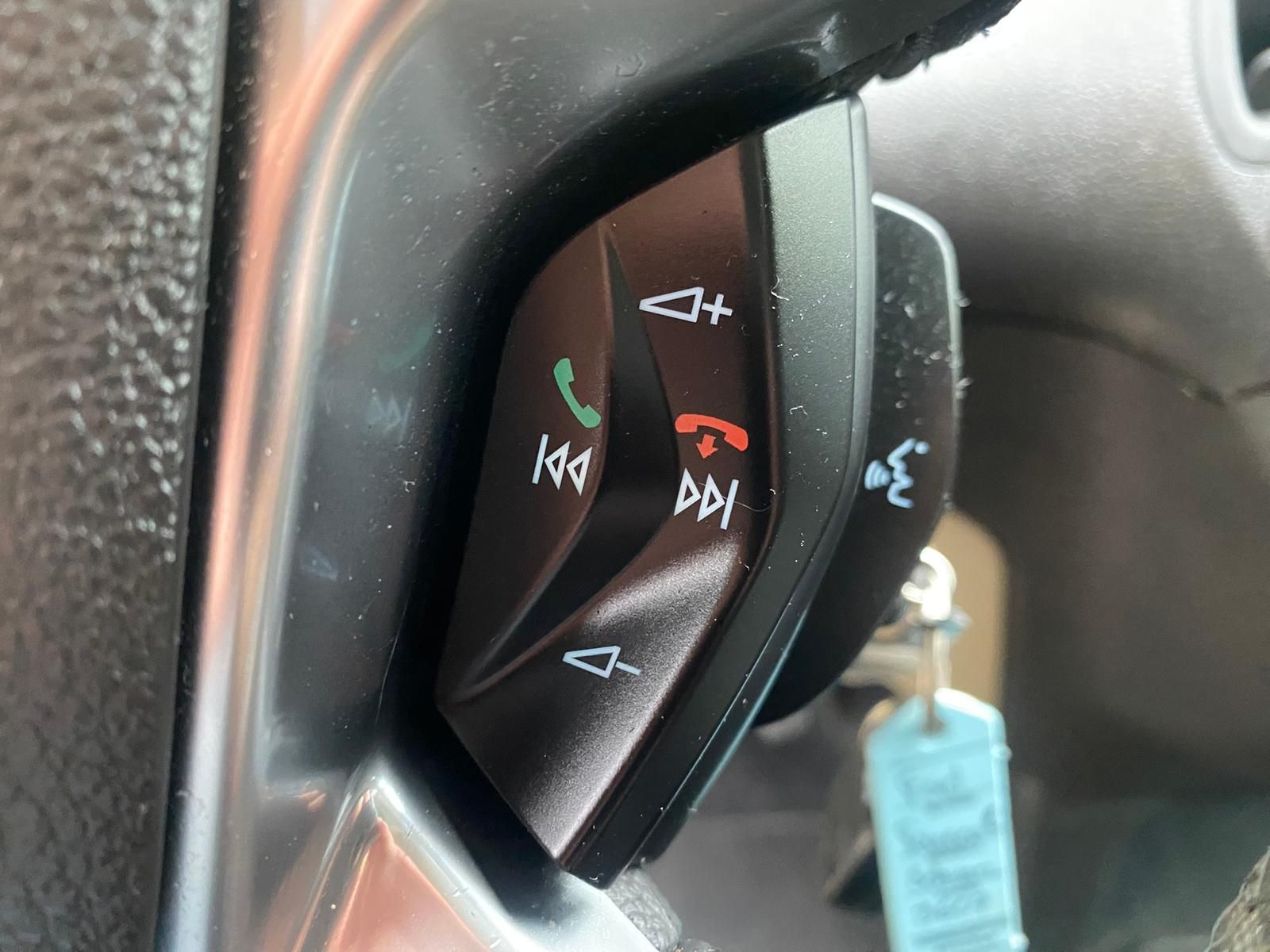 Fahrzeugabbildung Ford Tourneo Custom 2.2 TDCi 300 Titanium +AHK+DAB+