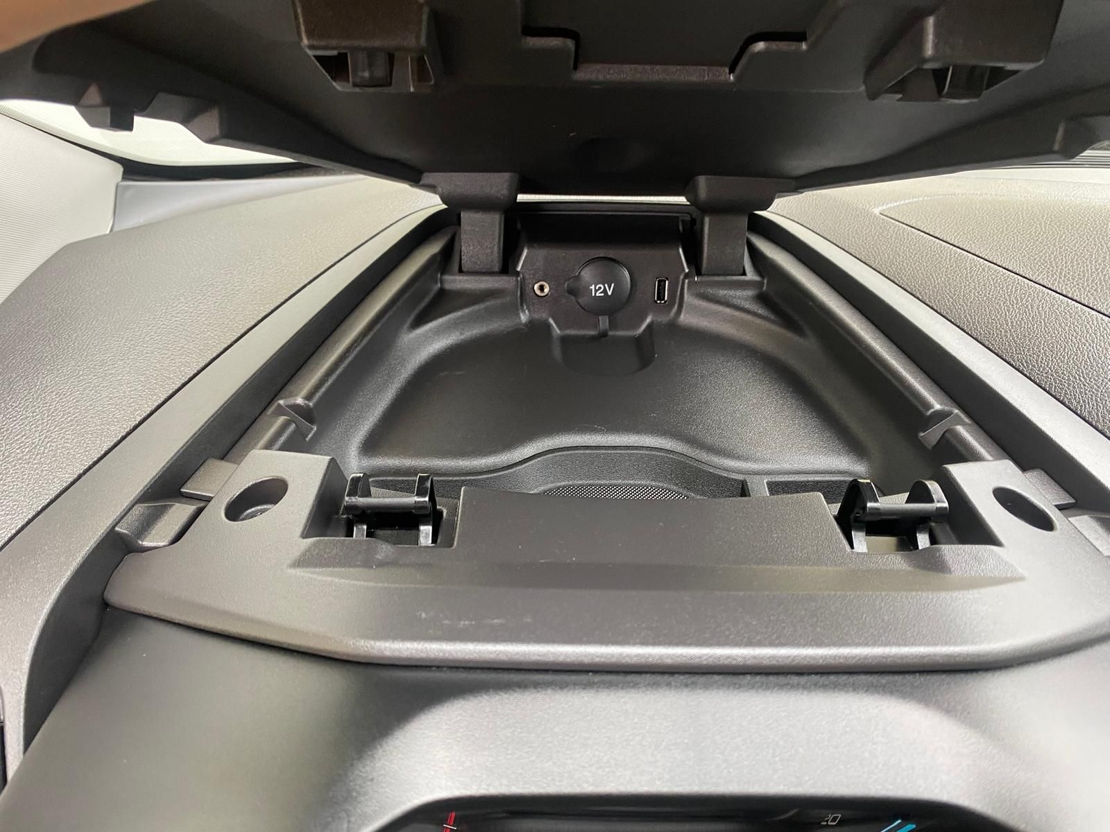 Fahrzeugabbildung Ford Tourneo Custom 2.2 TDCi 300 Titanium +AHK+DAB+