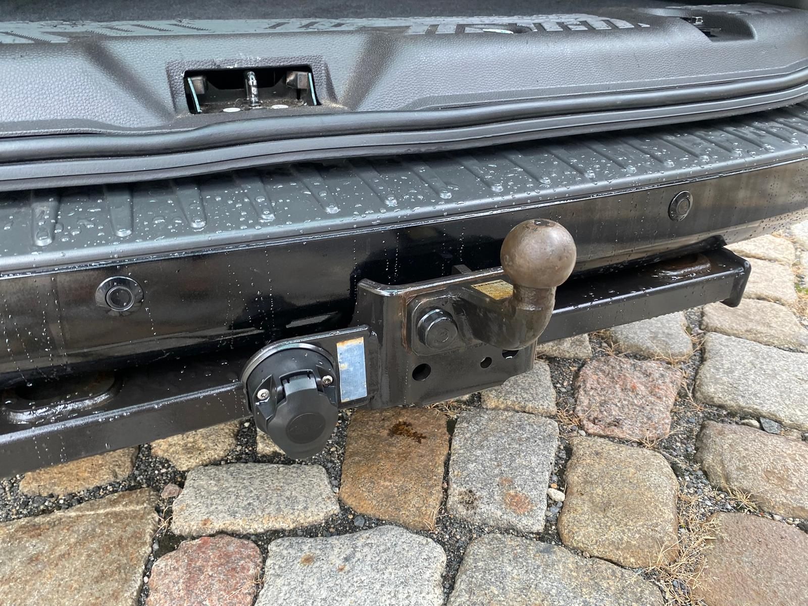 Fahrzeugabbildung Ford Tourneo Custom 2.2 TDCi 300 Titanium +AHK+DAB+