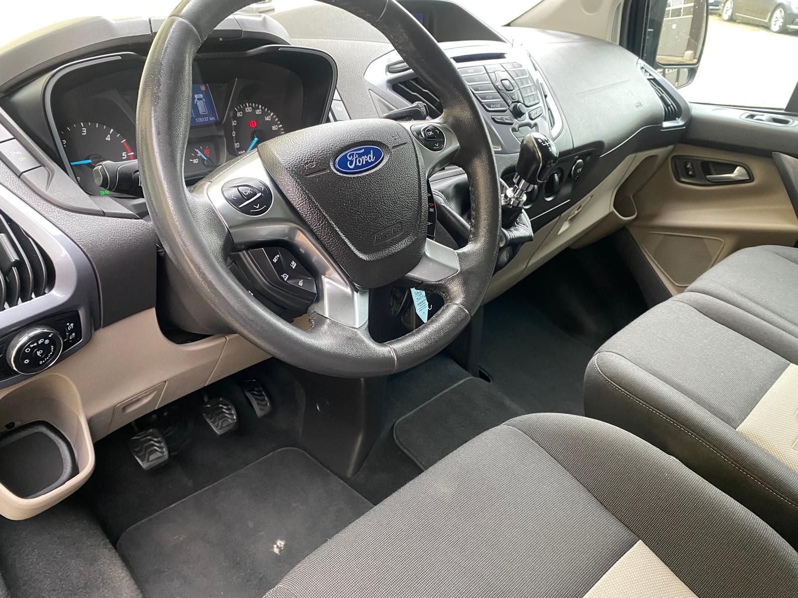 Fahrzeugabbildung Ford Tourneo Custom 2.2 TDCi 300 Titanium +AHK+DAB+