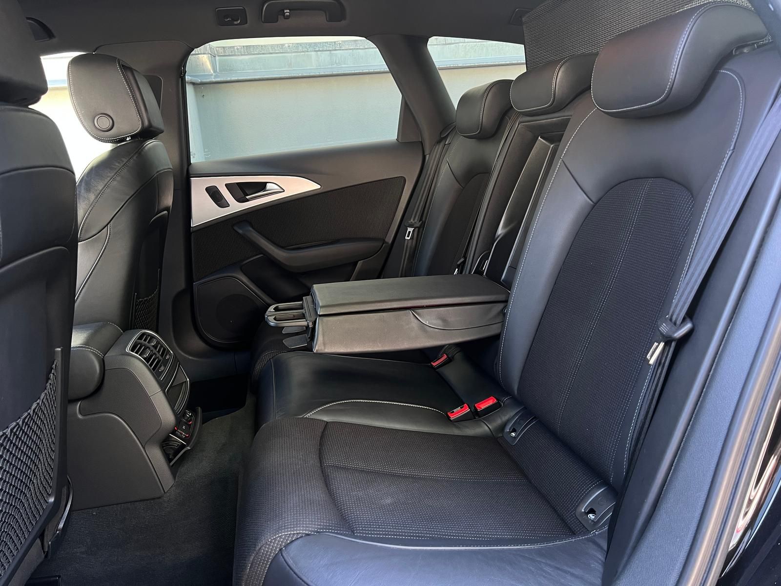 Fahrzeugabbildung Audi A6 Avant 3.0 TDI S-Line Sport Plus +NAVI+XENON+