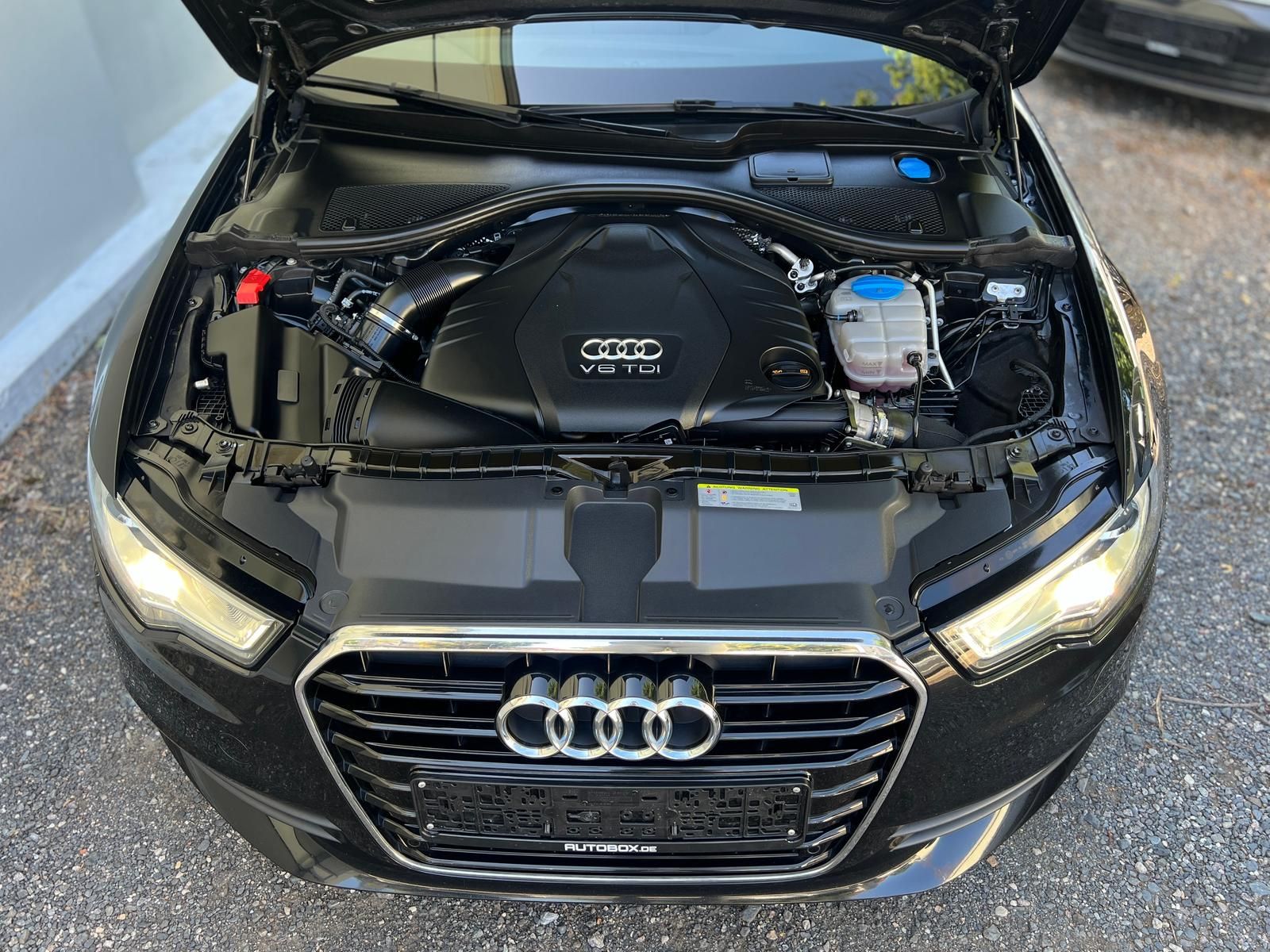 Fahrzeugabbildung Audi A6 Avant 3.0 TDI S-Line Sport Plus +NAVI+XENON+