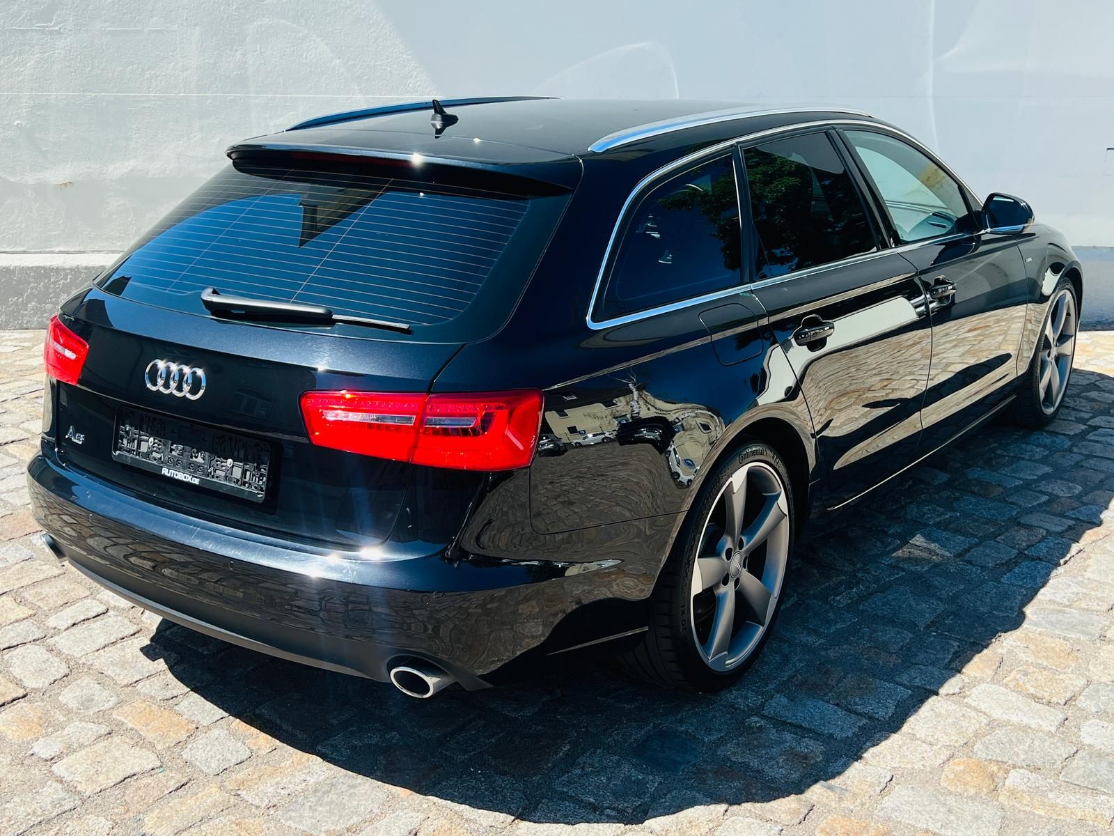 Fahrzeugabbildung Audi A6 Avant 3.0 TDI S-Line Sport Plus +NAVI+XENON+