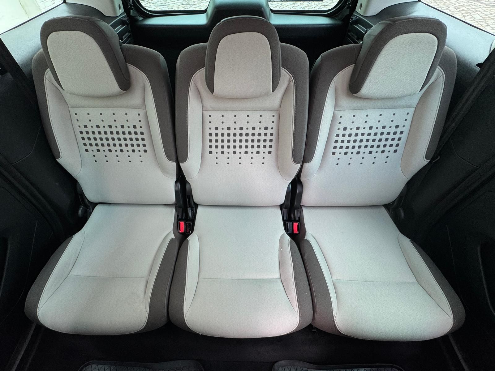 Fahrzeugabbildung Citroën Berlingo 1.6 Selection *PANO*PDC*TEMPOMAT*