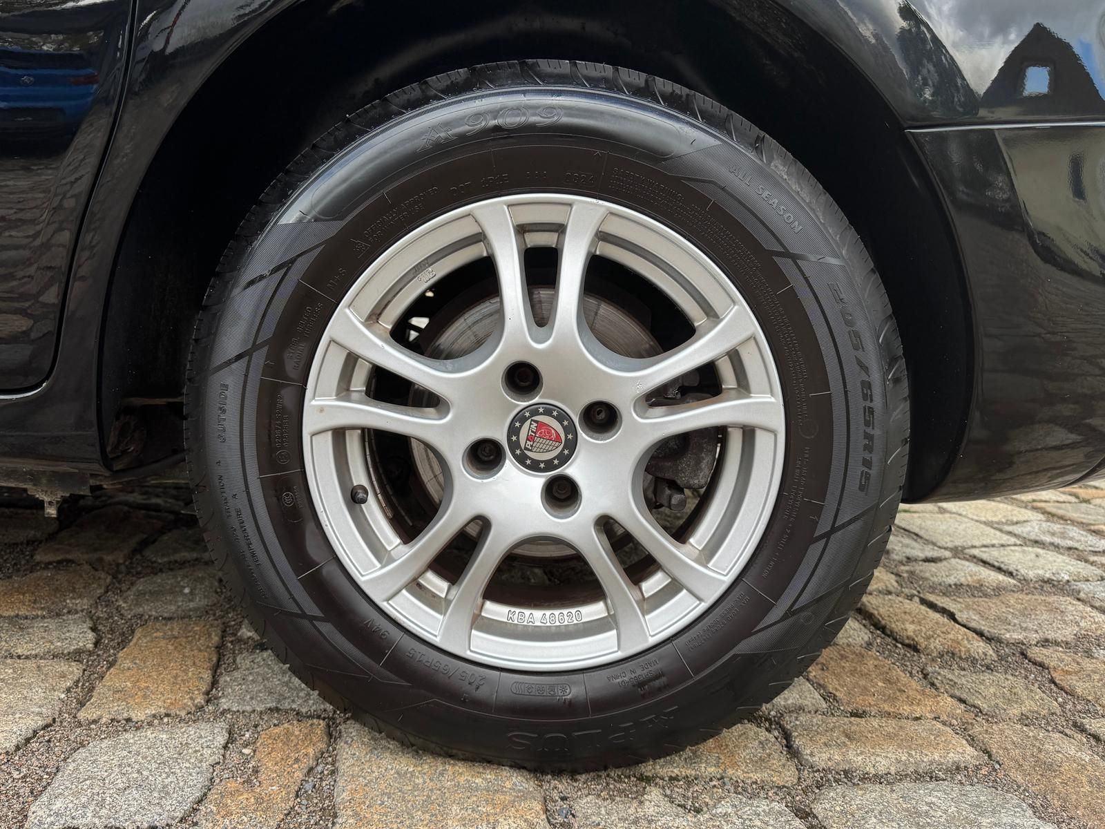 Fahrzeugabbildung Citroën Berlingo 1.6 Selection *PANO*PDC*TEMPOMAT*