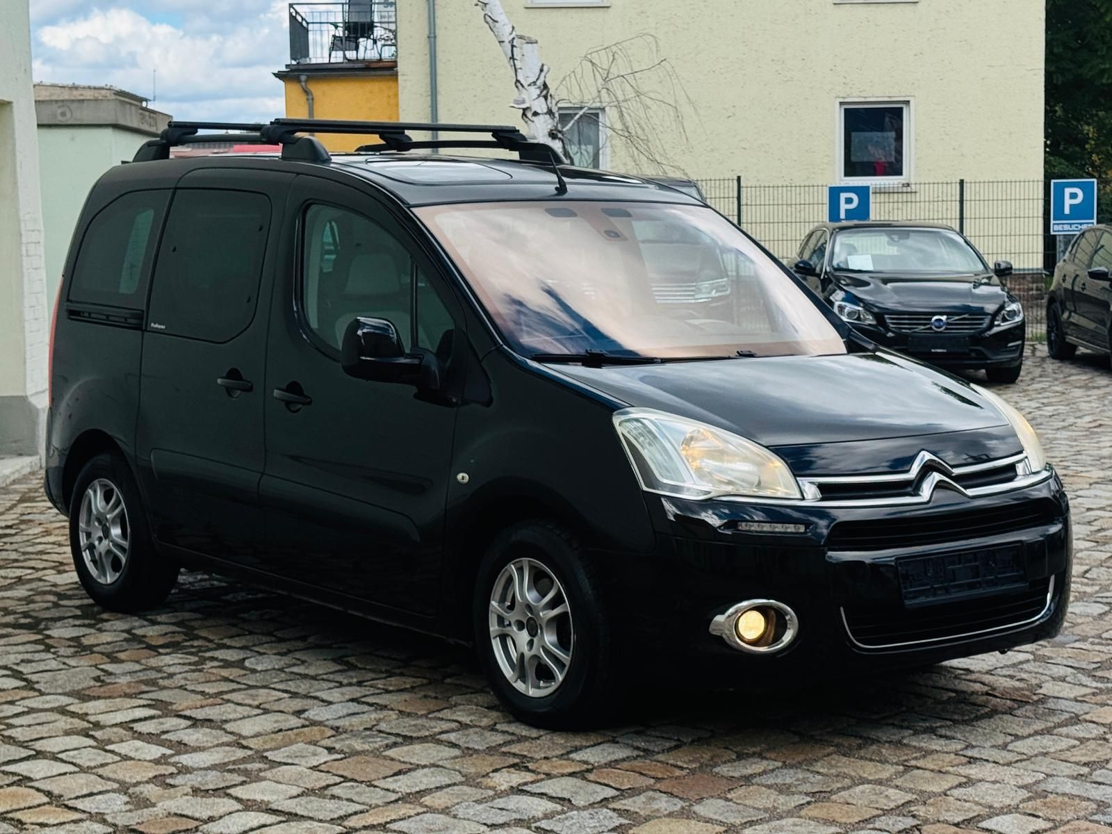 Fahrzeugabbildung Citroën Berlingo 1.6 Selection *PANO*PDC*TEMPOMAT*