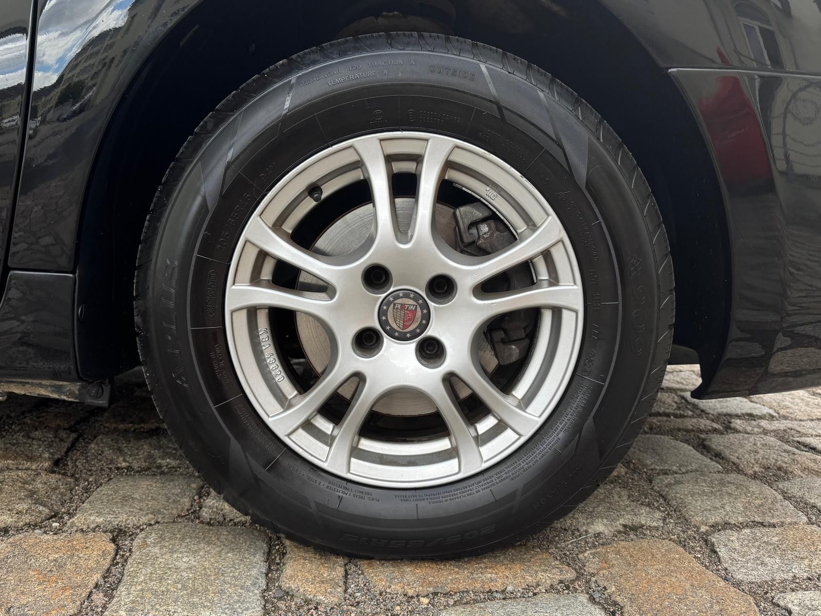 Fahrzeugabbildung Citroën Berlingo 1.6 Selection *PANO*PDC*TEMPOMAT*