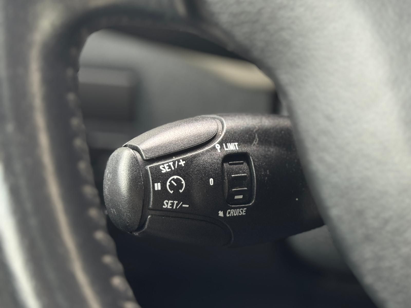Fahrzeugabbildung Citroën Berlingo 1.6 Selection *PANO*PDC*TEMPOMAT*