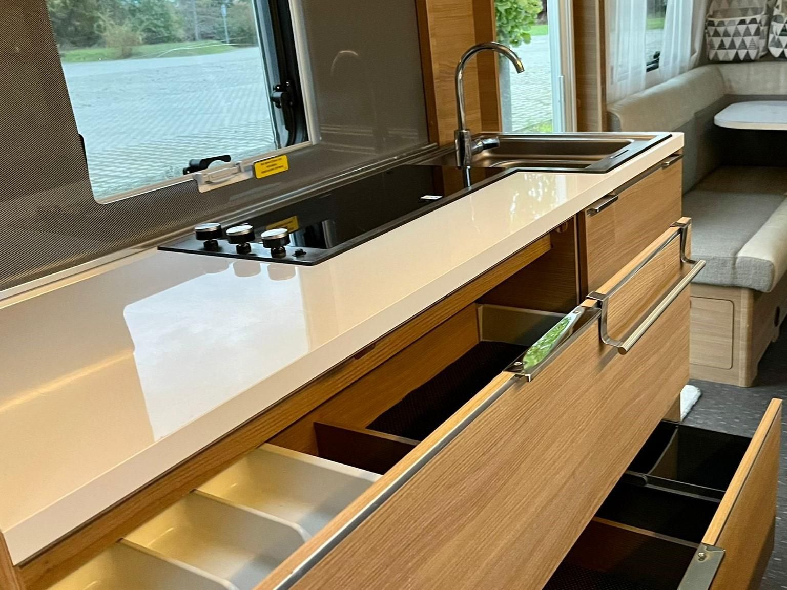 Fahrzeugabbildung Adria Adora 613PK +FUßBODENHEIZUNG+VORZELT+