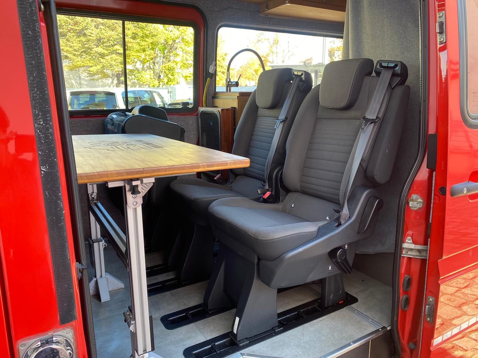 Fahrzeugabbildung Mercedes-Benz Sprinter Maxi 416 CDI 4x4 Automatik +6 SITZE+