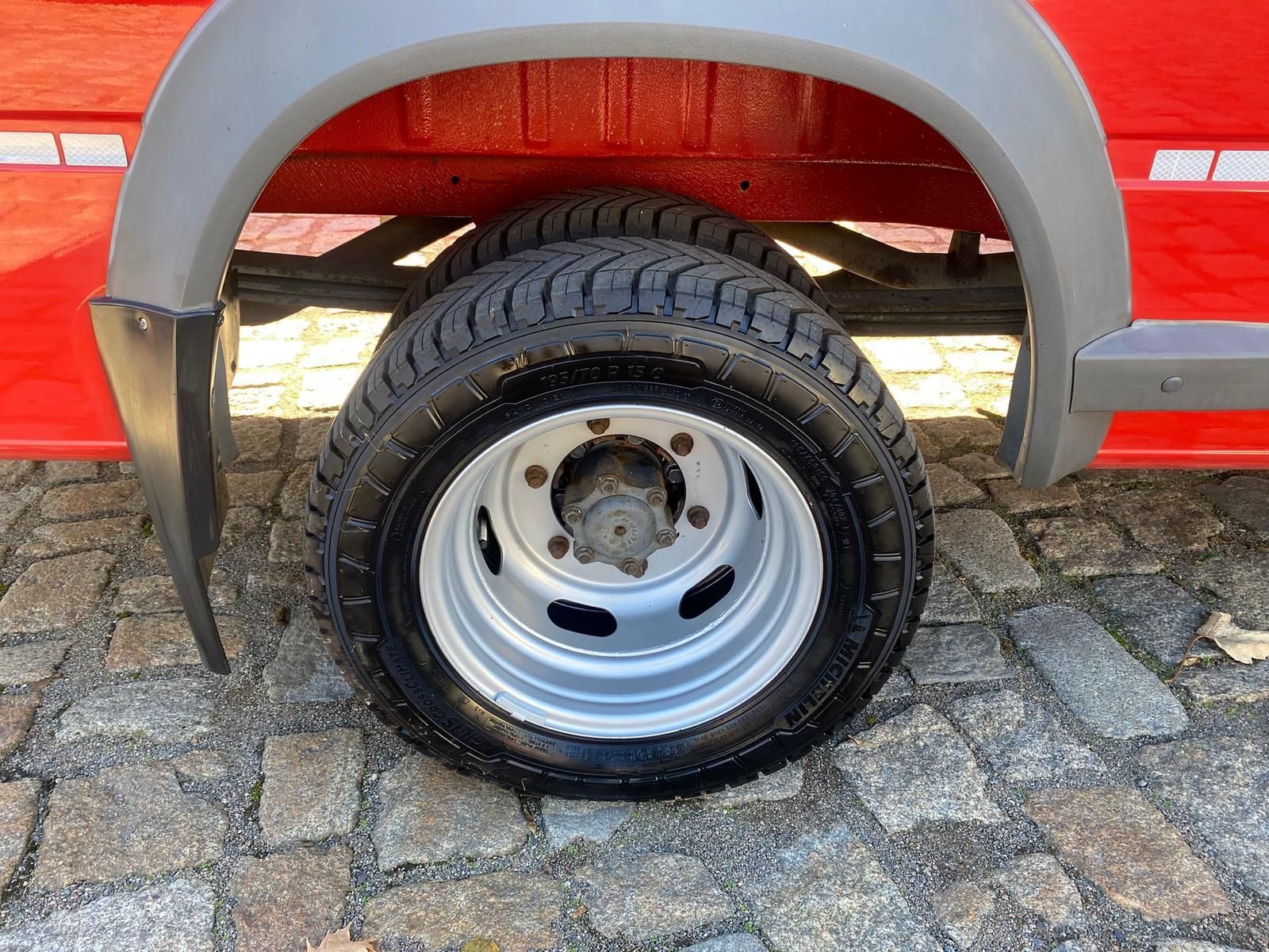 Fahrzeugabbildung Mercedes-Benz Sprinter Maxi 416 CDI 4x4 Automatik +6 SITZE+