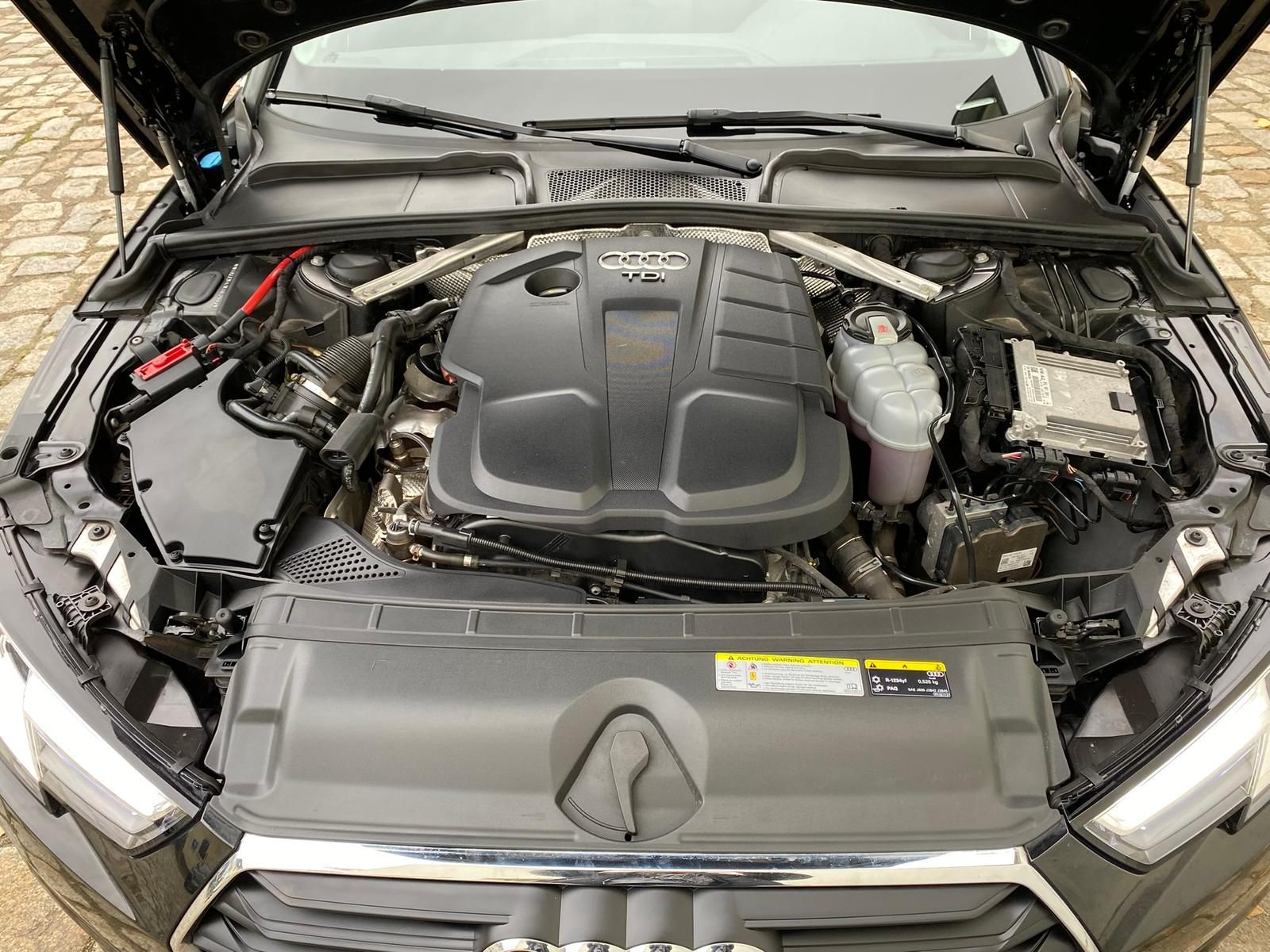 Fahrzeugabbildung Audi A4 Avant 35 TDI S-LINE +BT+NAVI+SHZ+XENON+2xPDC+