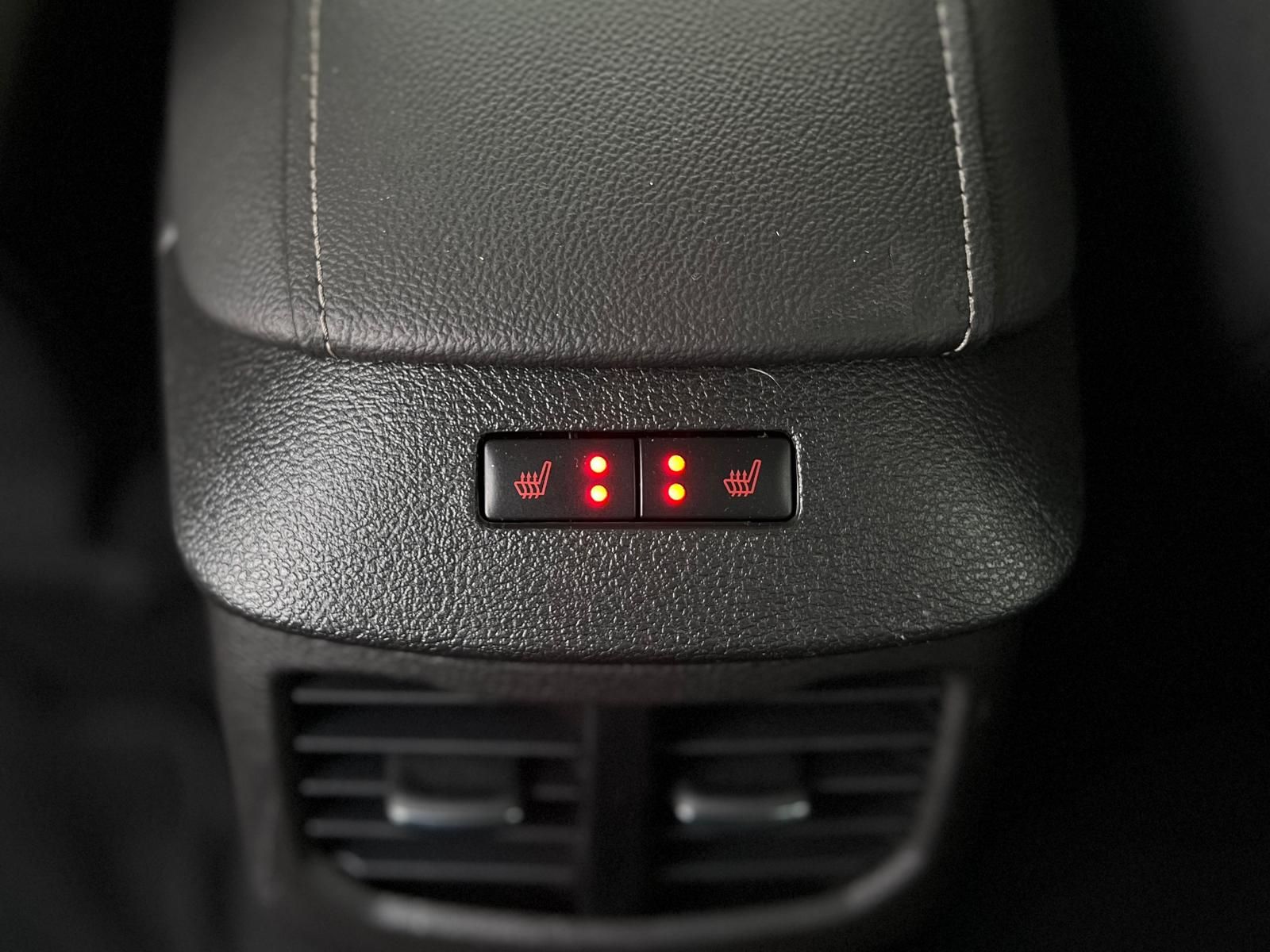 Fahrzeugabbildung Ford Mondeo 2.0 TDCi Titanium +CAM+CARPLAY+DAB+LED+