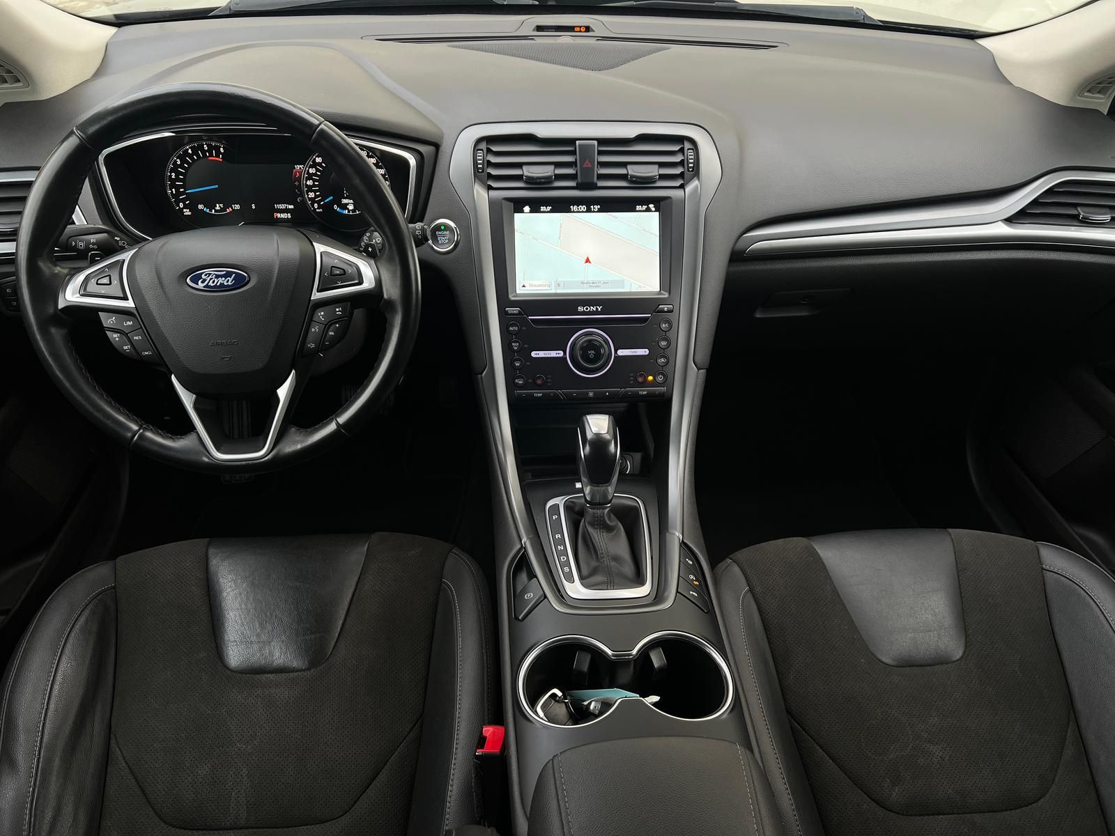 Fahrzeugabbildung Ford Mondeo 2.0 TDCi Titanium +CAM+CARPLAY+DAB+LED+