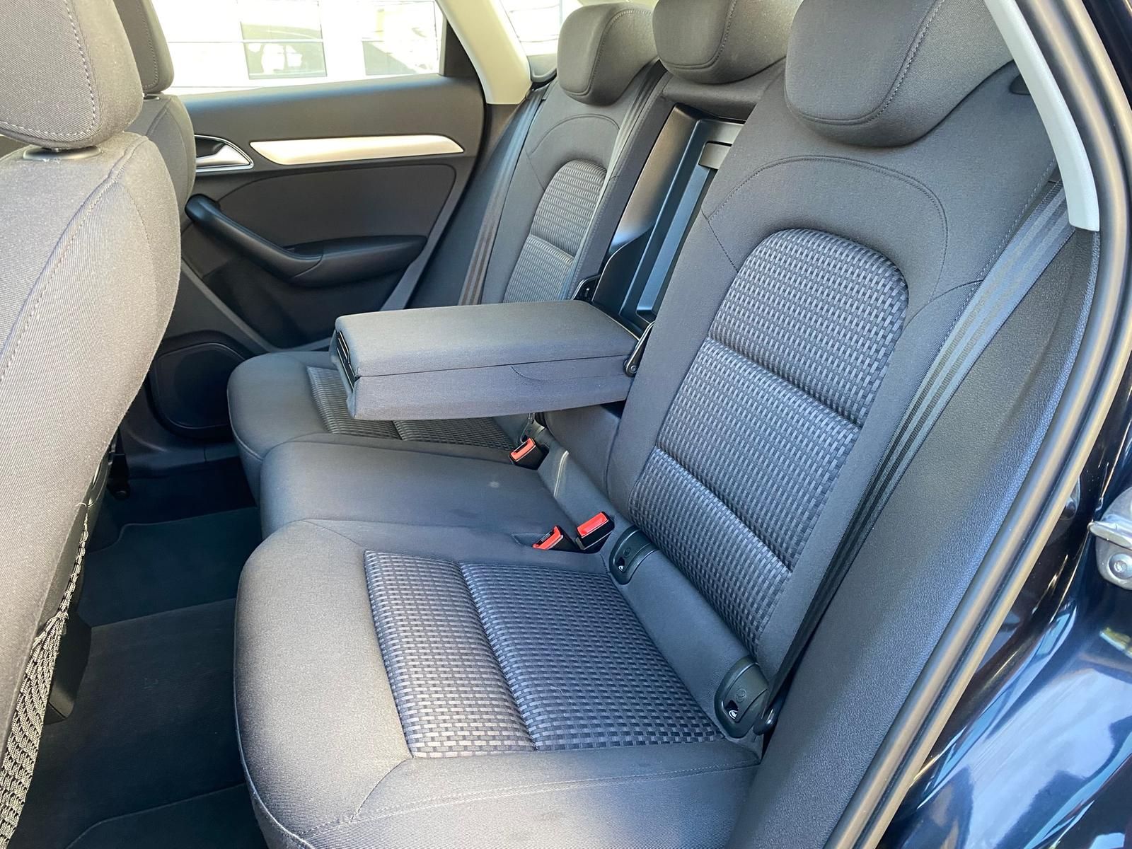 Fahrzeugabbildung Audi Q3 2.0 TFSI Quattro S-LINE +BT+PANO+NAVI+XENON+