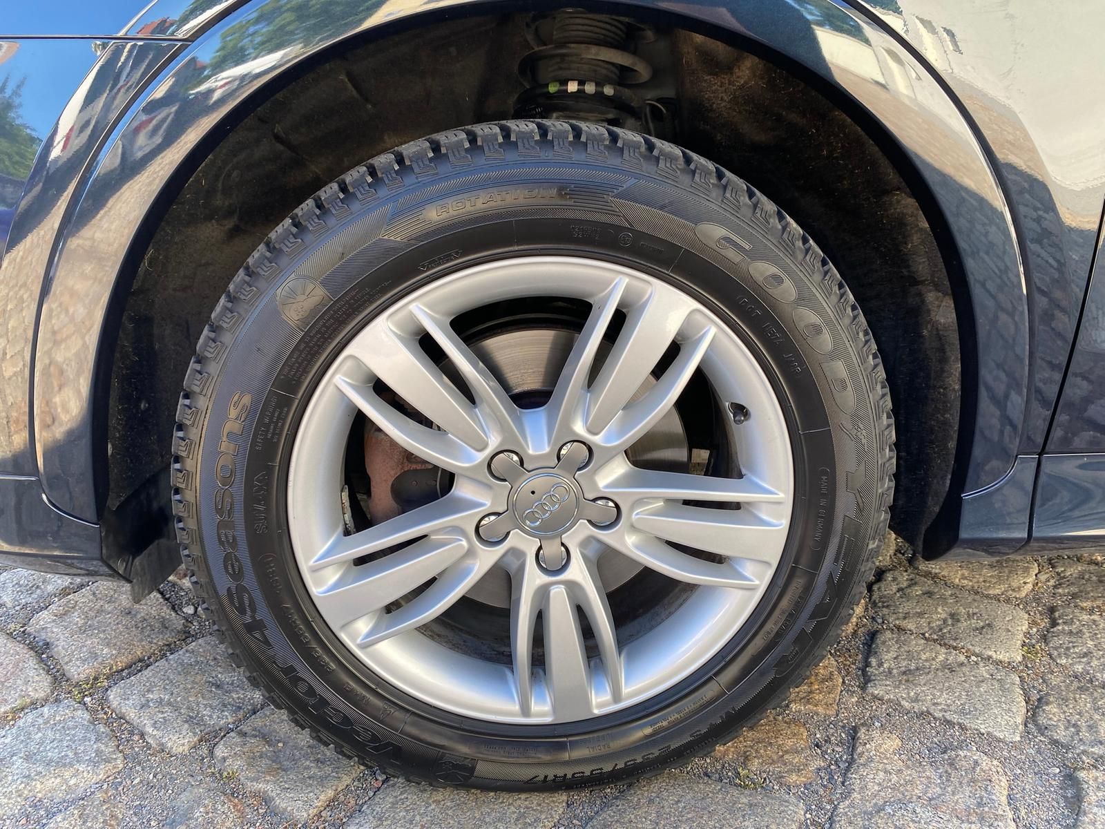 Fahrzeugabbildung Audi Q3 2.0 TFSI Quattro S-LINE +BT+PANO+NAVI+XENON+