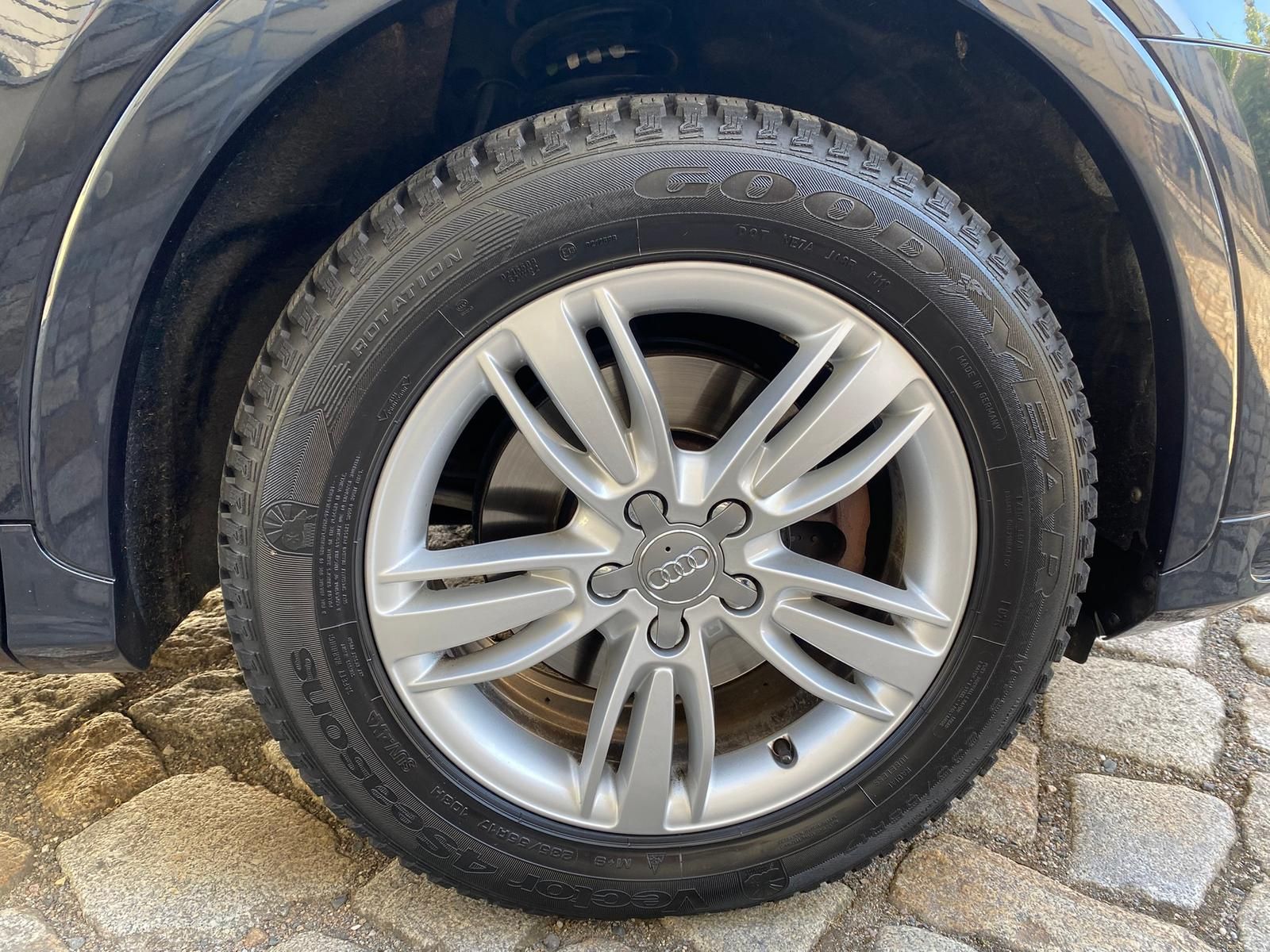 Fahrzeugabbildung Audi Q3 2.0 TFSI Quattro S-LINE +BT+PANO+NAVI+XENON+