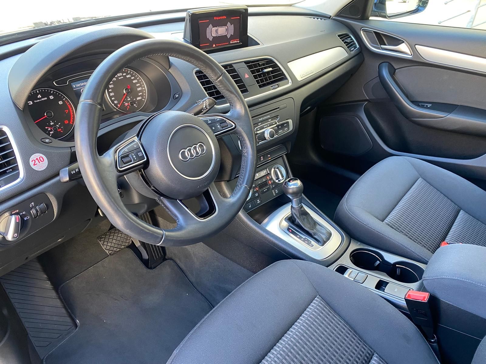 Fahrzeugabbildung Audi Q3 2.0 TFSI Quattro S-LINE +BT+PANO+NAVI+XENON+