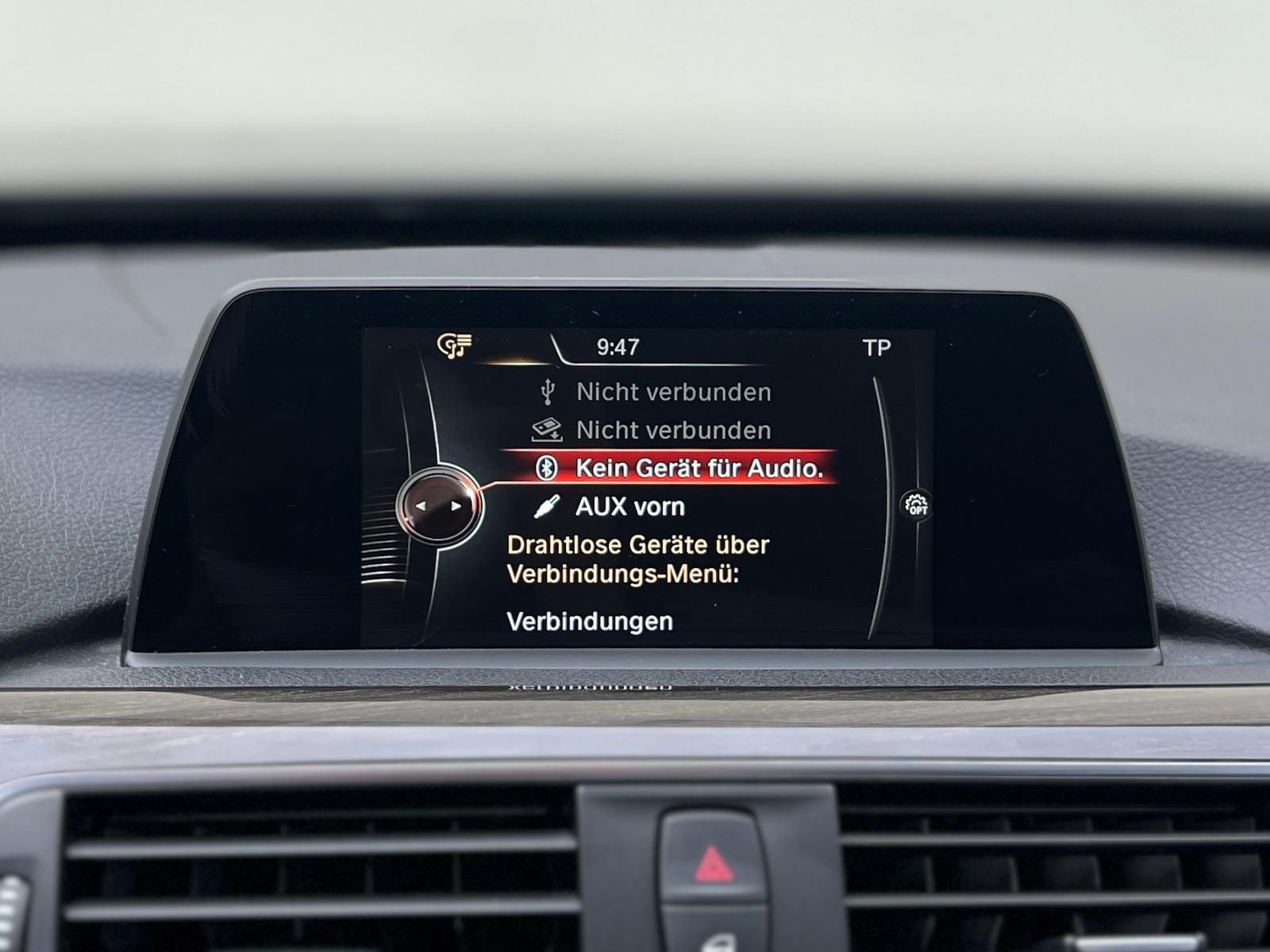 Fahrzeugabbildung BMW 320 d Touring Luxury Line +LED+LEDER+NAVI+PANO+