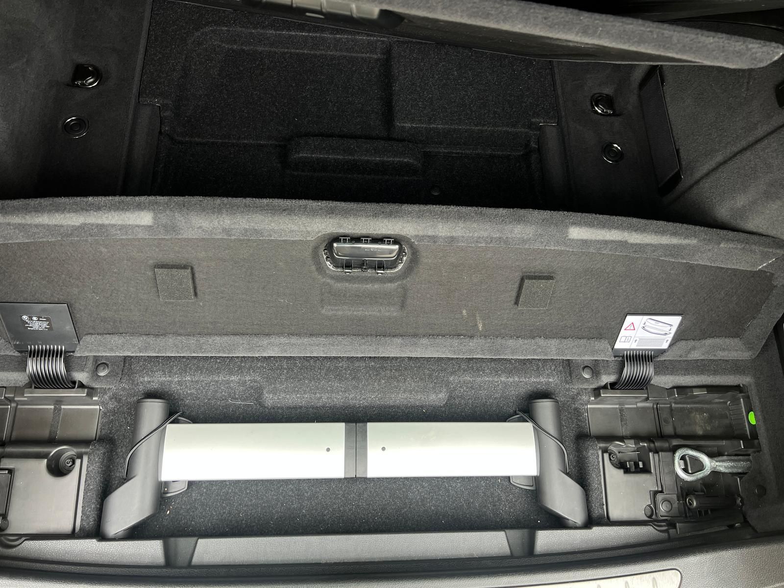 Fahrzeugabbildung BMW 320 d Touring Luxury Line +LED+LEDER+NAVI+PANO+