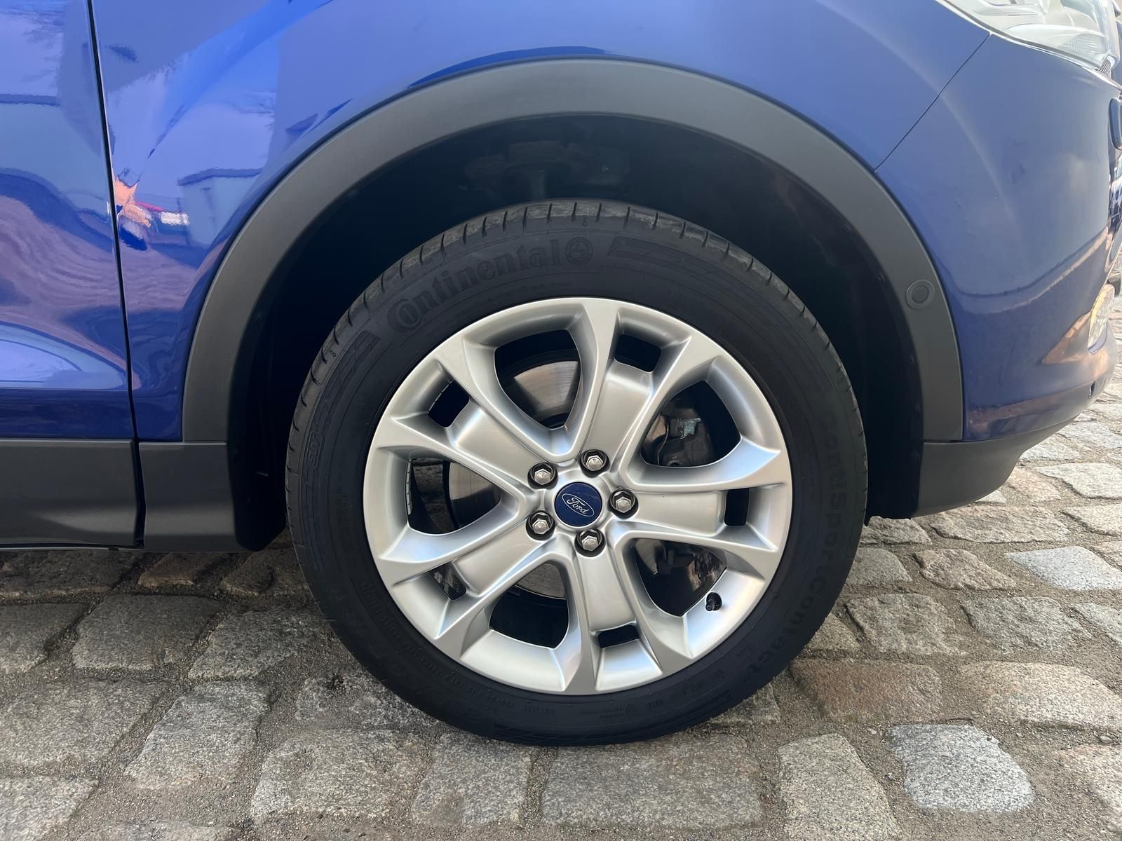 Fahrzeugabbildung Ford Kuga 2.0 TDCi 4x4 Titanium +CAM+NAVI+BI-XENON+