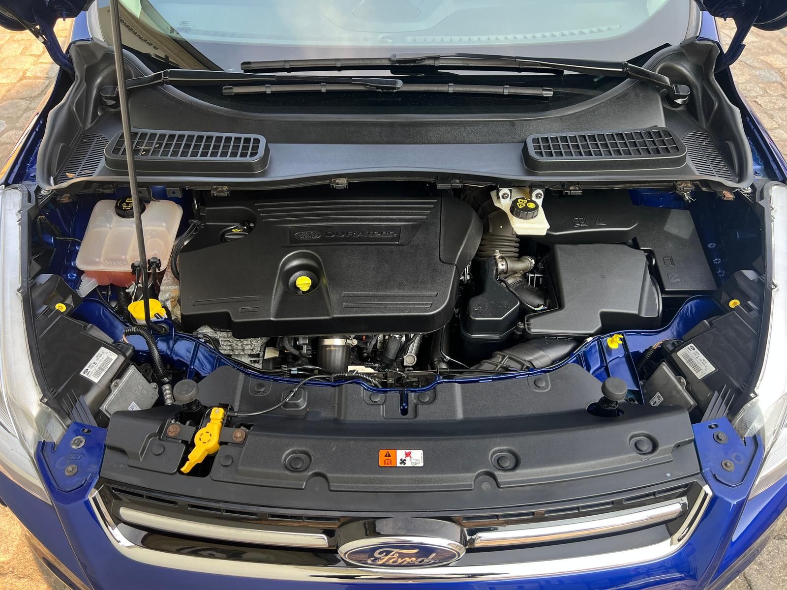 Fahrzeugabbildung Ford Kuga 2.0 TDCi 4x4 Titanium +CAM+NAVI+BI-XENON+