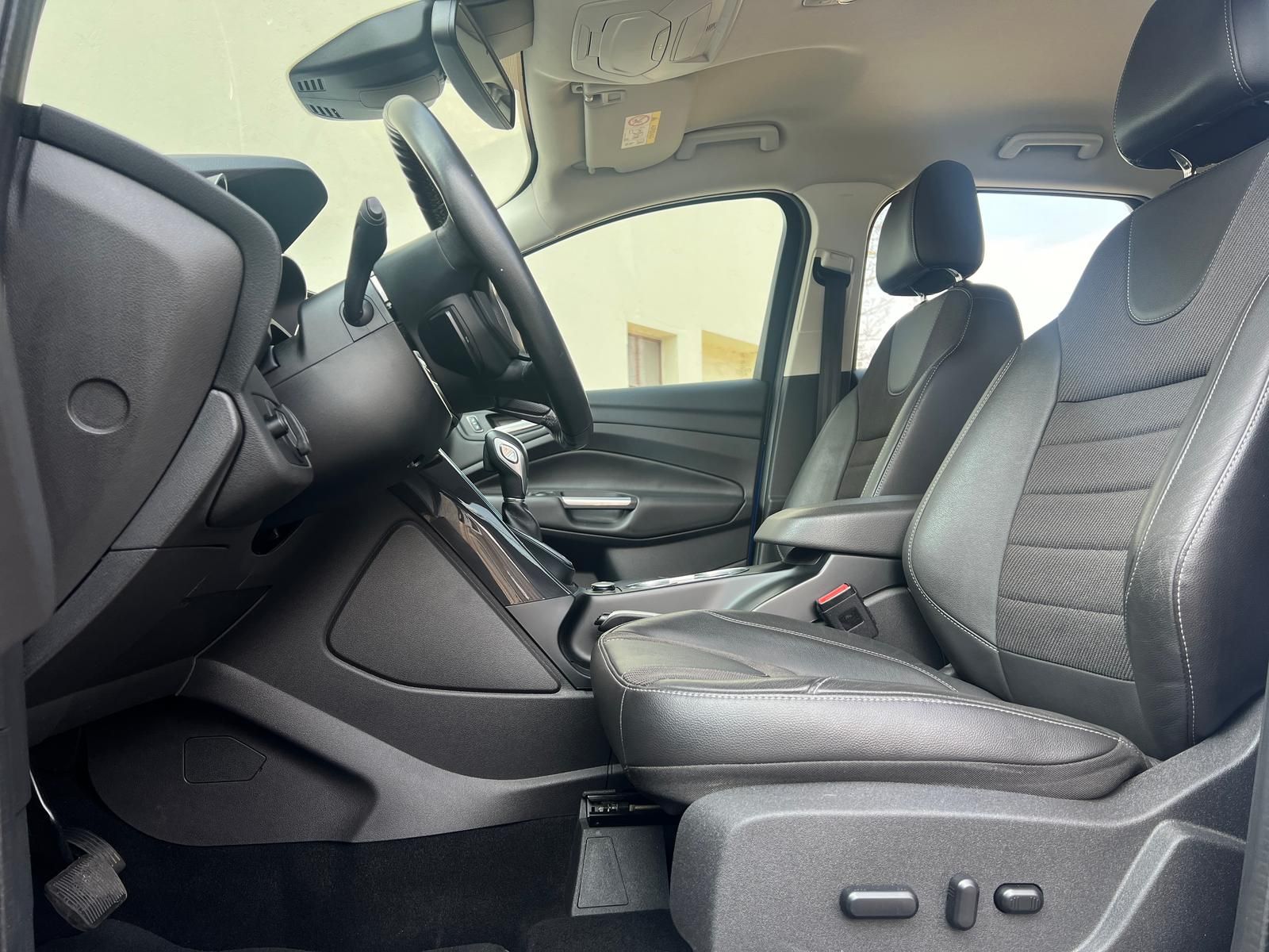 Fahrzeugabbildung Ford Kuga 2.0 TDCi 4x4 Titanium +CAM+NAVI+BI-XENON+