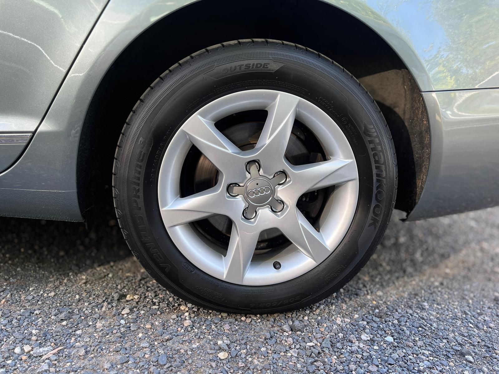 Fahrzeugabbildung Audi A6 Avant 2.8 V6 FSI +Bi-XENON+BT+SHZ+NAVI+2xPDC+