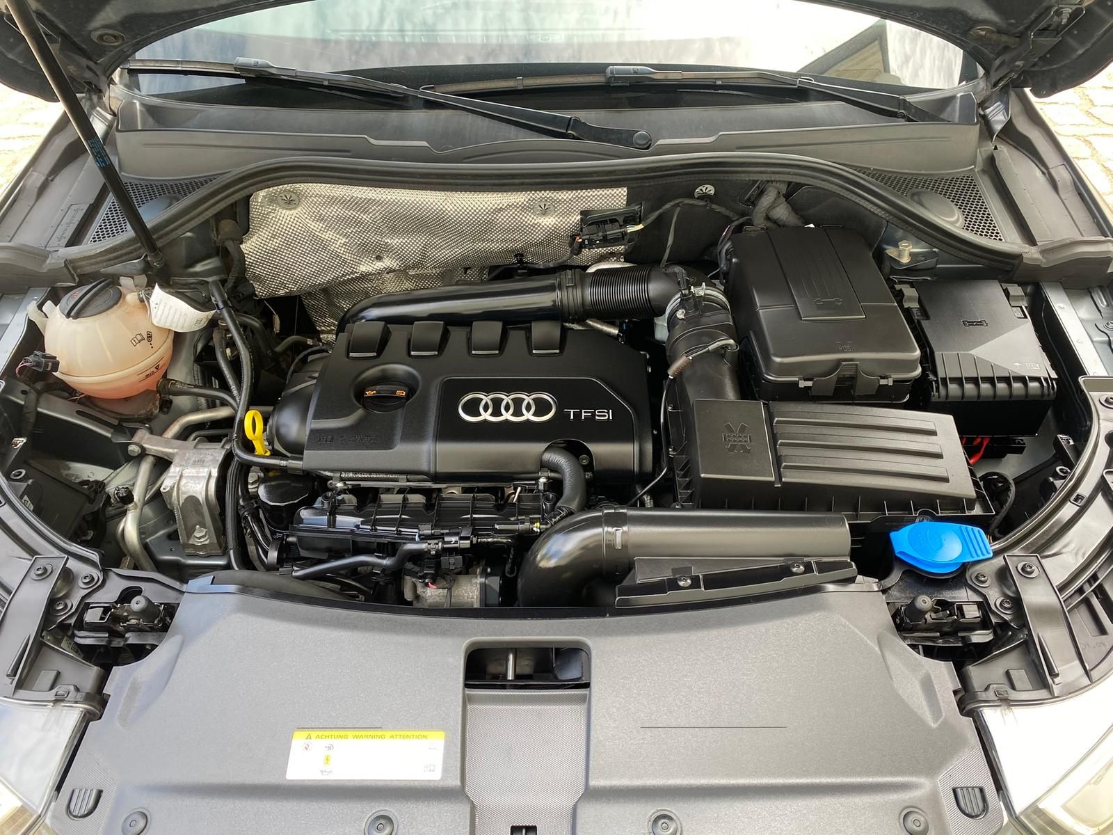 Fahrzeugabbildung Audi Q3 2.0 TFSI DSG Quattro AHK | XENON | PDC | SHZ