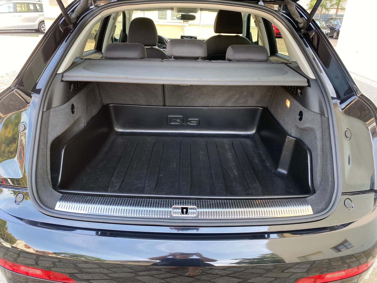 Fahrzeugabbildung Audi Q3 2.0 TDI quattro +Bi-XENON+BT+NAVI+SHZ+PDC+