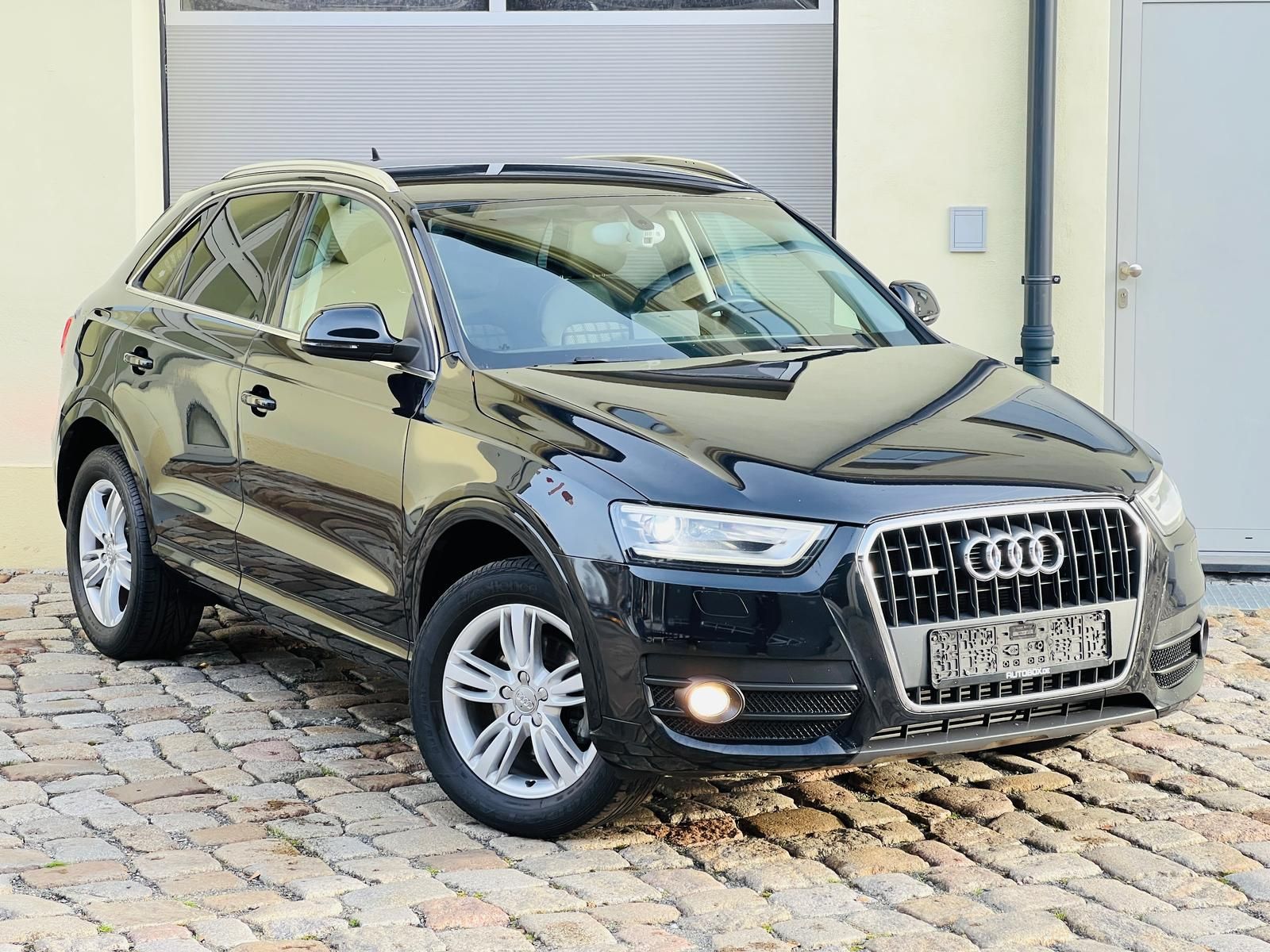 Fahrzeugabbildung Audi Q3 2.0 TDI quattro +Bi-XENON+BT+NAVI+SHZ+PDC+