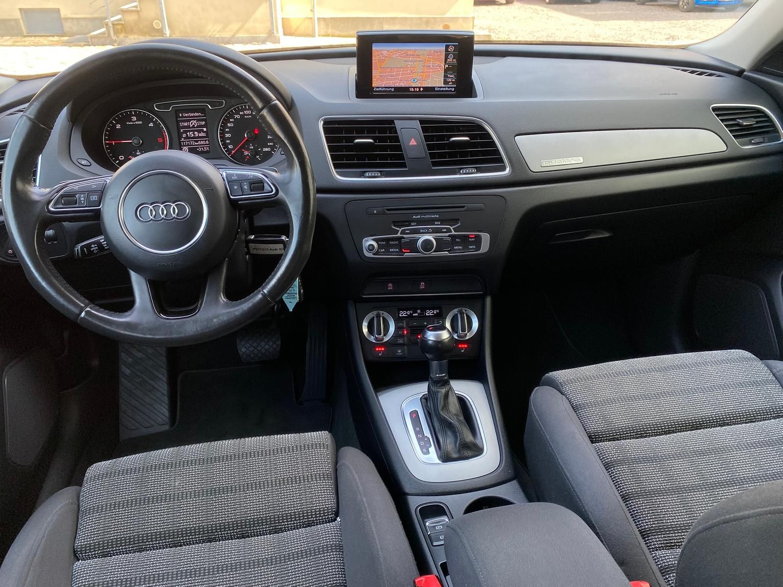 Fahrzeugabbildung Audi Q3 2.0 TDI quattro +Bi-XENON+BT+NAVI+SHZ+PDC+