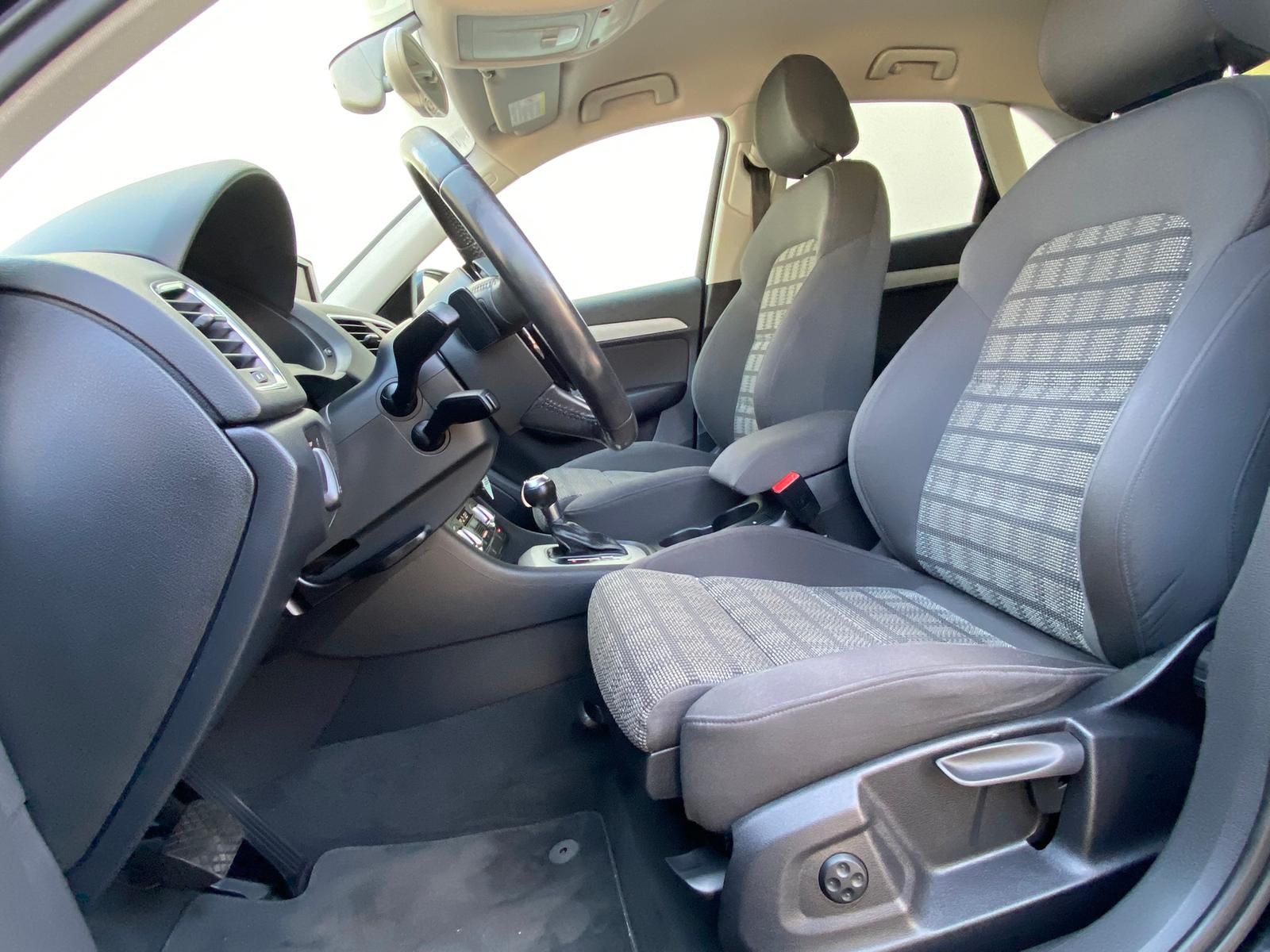 Fahrzeugabbildung Audi Q3 2.0 TDI quattro +Bi-XENON+BT+NAVI+SHZ+PDC+