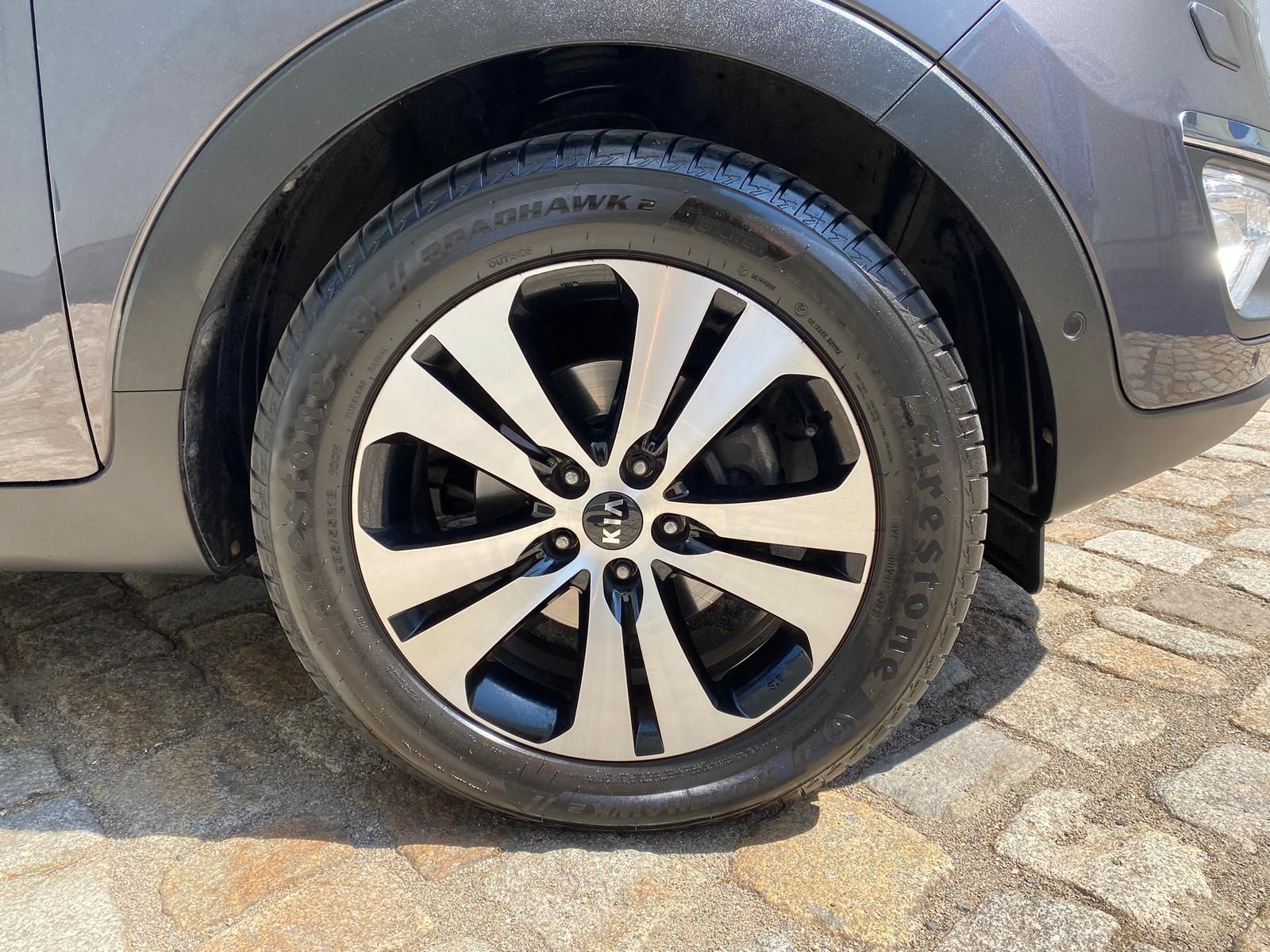 Fahrzeugabbildung Kia Sportage Spirit 4WD +AHK+CAM+PANO+L+N+X+