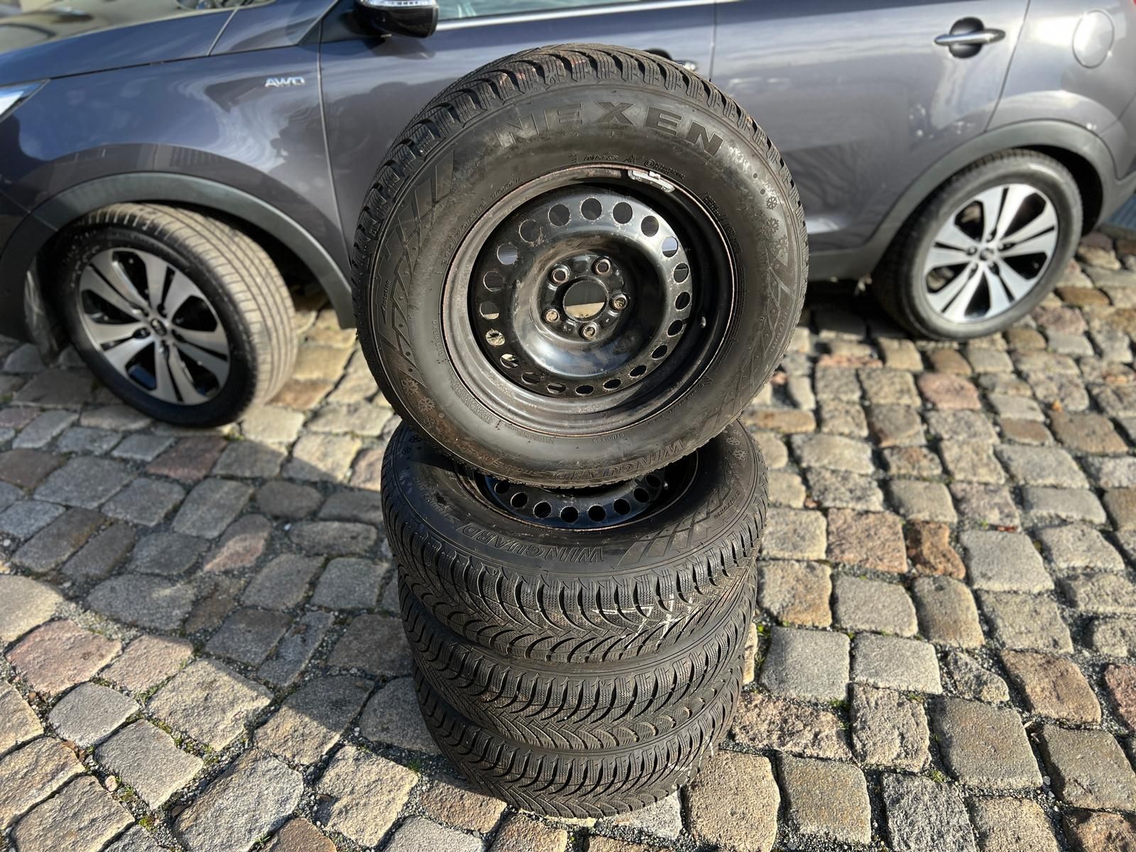 Fahrzeugabbildung Kia Sportage Spirit 4WD +AHK+CAM+PANO+L+N+X+