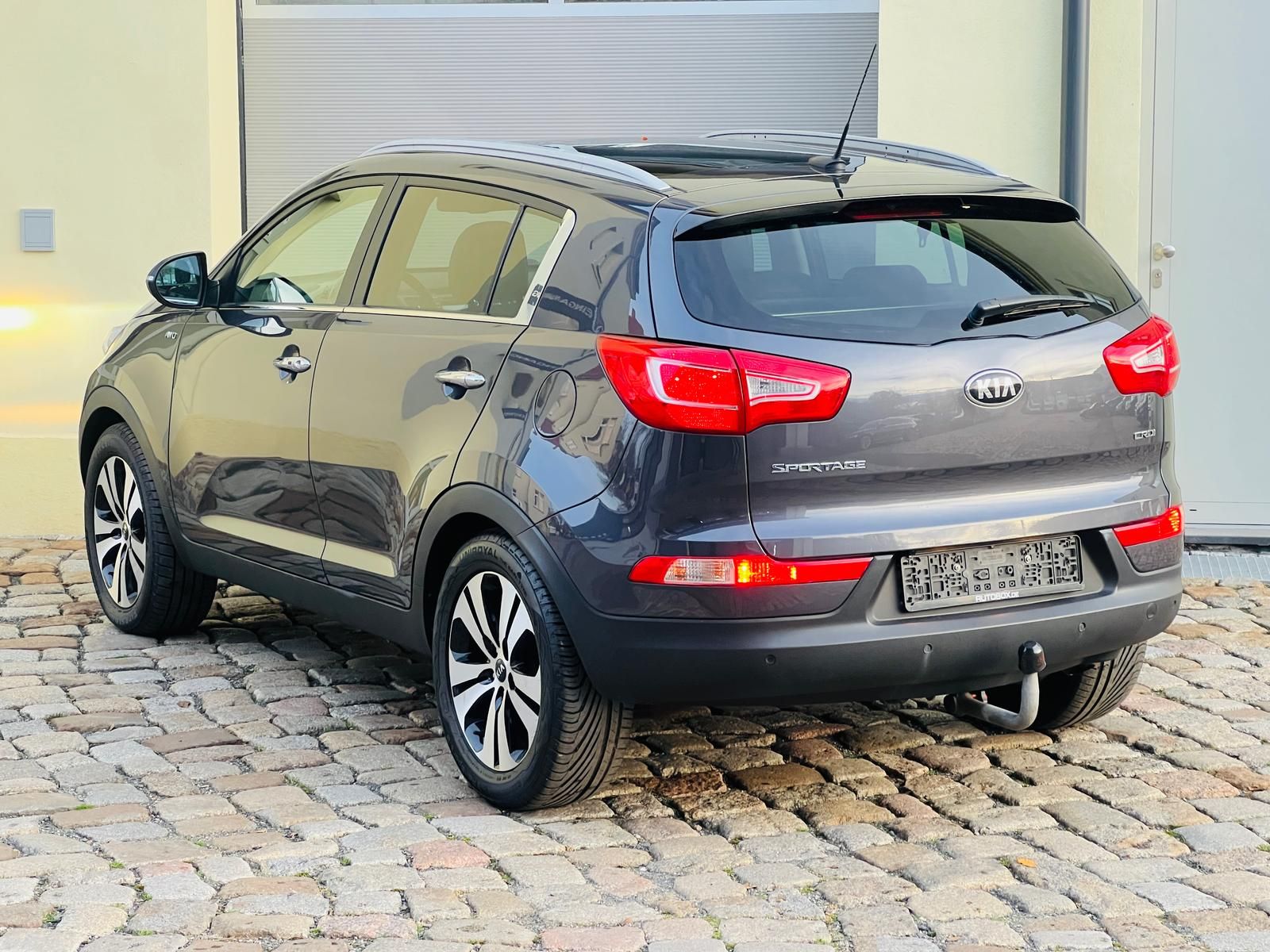 Fahrzeugabbildung Kia Sportage Spirit 4WD +AHK+CAM+PANO+L+N+X+