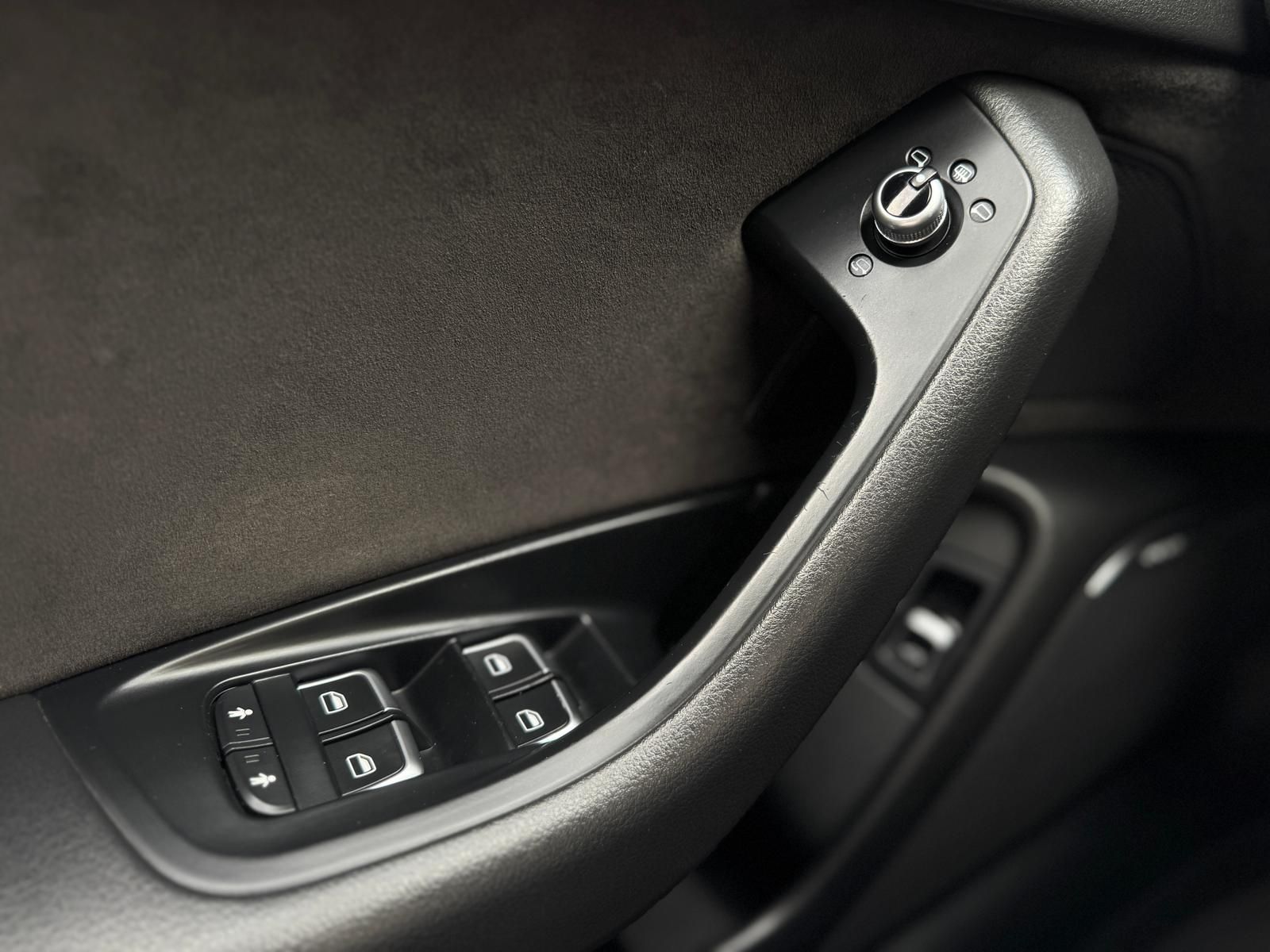 Fahrzeugabbildung Audi A6 3.0 V6 TDI Quattro S-Line Selection +AHK+360°