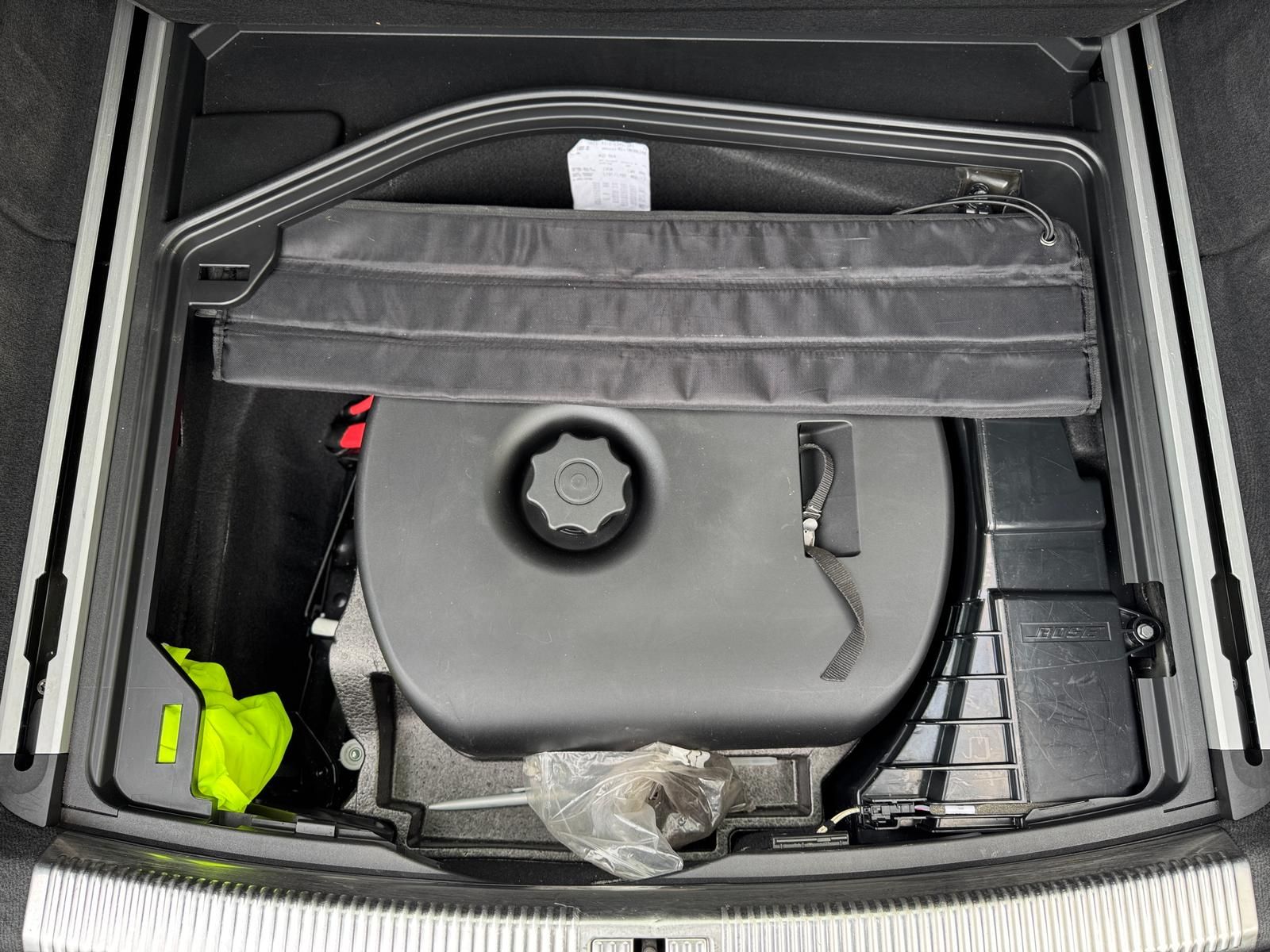 Fahrzeugabbildung Audi A6 3.0 V6 TDI Quattro S-Line Selection +AHK+360°