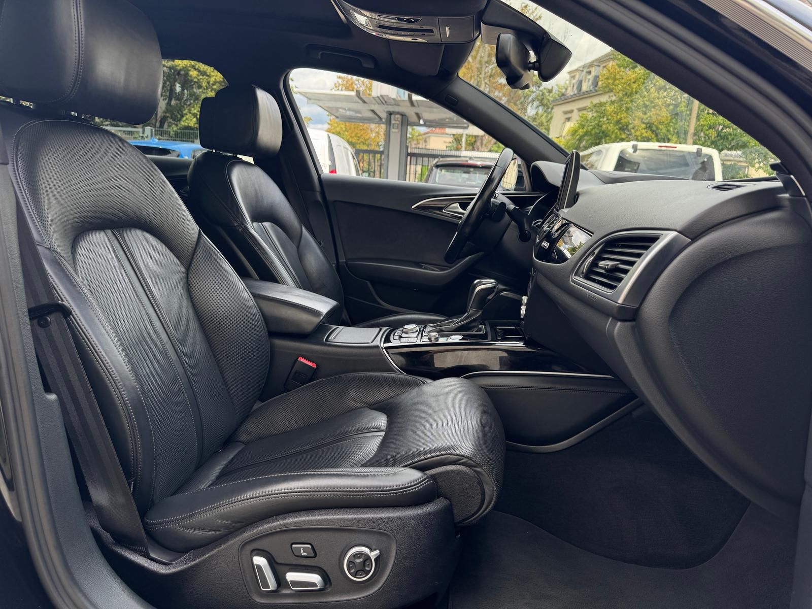 Fahrzeugabbildung Audi A6 3.0 V6 TDI Quattro S-Line Selection +AHK+360°