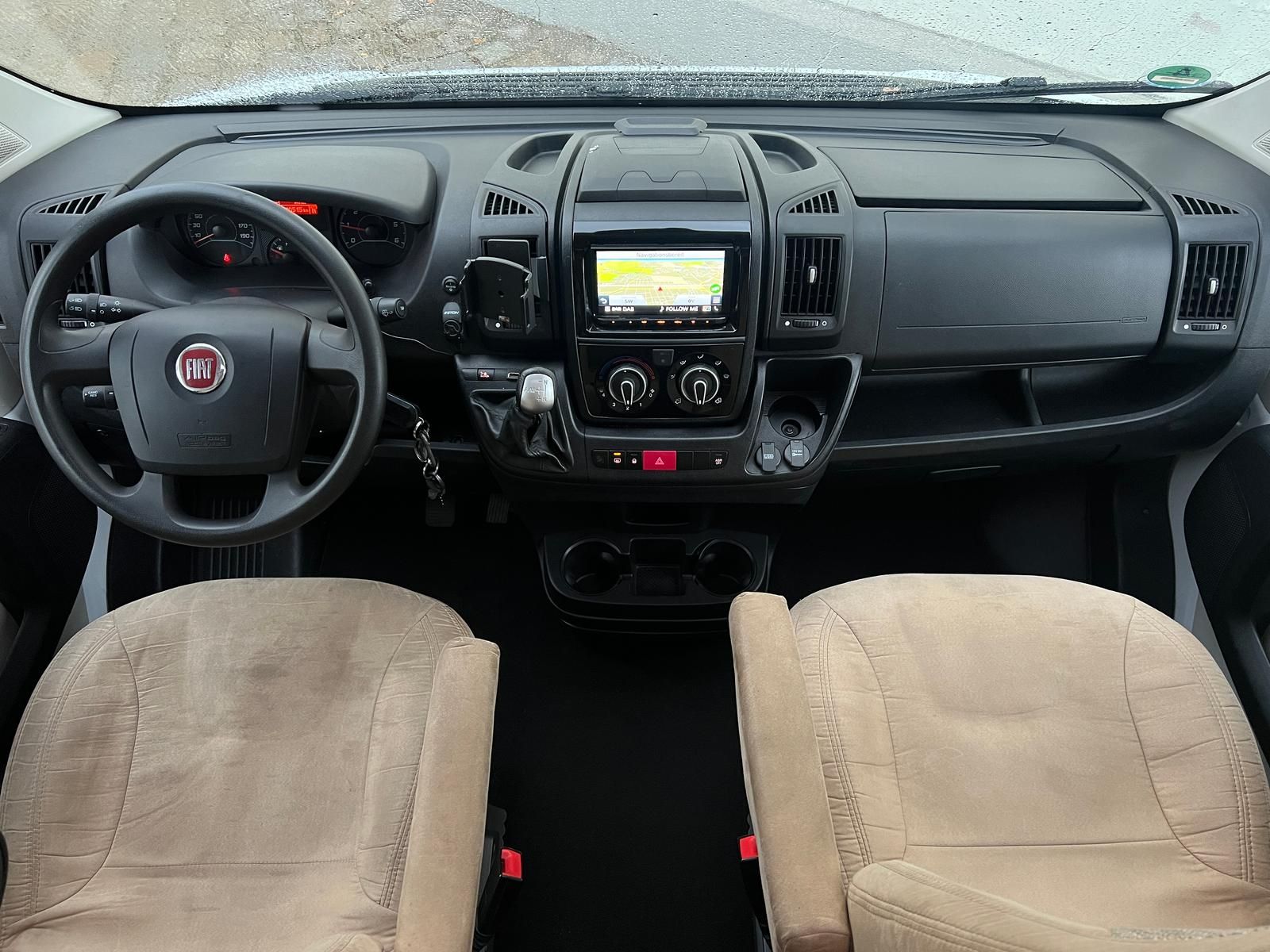 Fahrzeugabbildung Carado T 334 Automatik +CARPLAY+DAB+SAT-TV+STHZ+