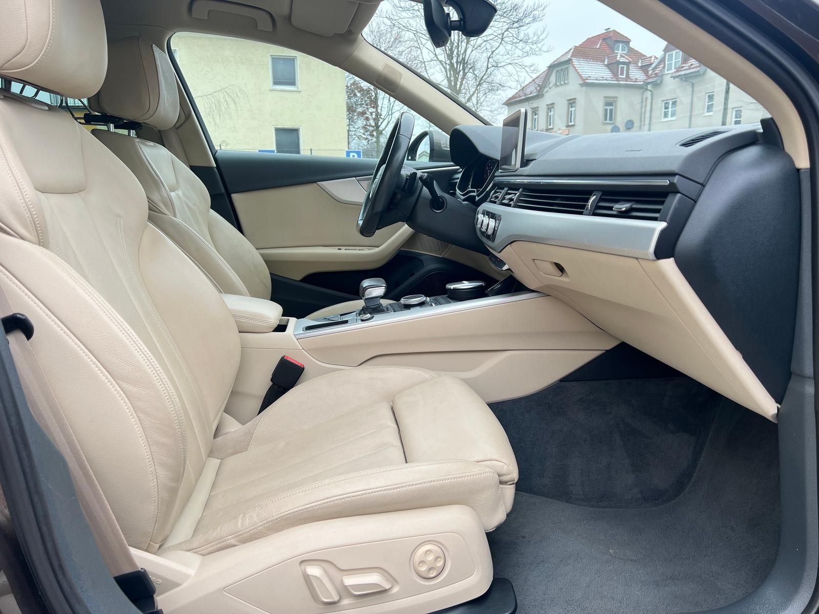Fahrzeugabbildung Audi A4 Sport 2.0 TDI +CAM+B&O+HUD+MATRIX-LED+LEDER+