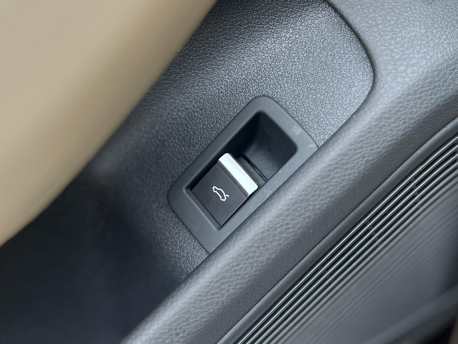 Fahrzeugabbildung Audi A4 Sport 2.0 TDI +CAM+B&O+HUD+MATRIX-LED+LEDER+