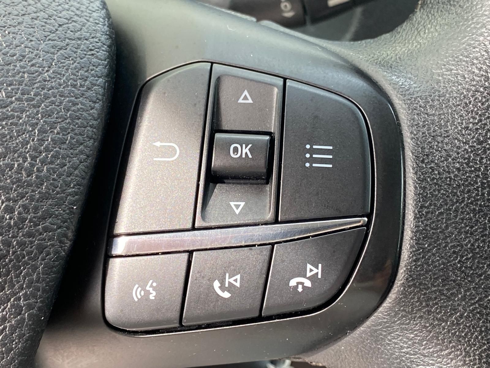 Fahrzeugabbildung Ford Transit Custom 340 L2 H3 +CAM+CARPLAY+NAVI+PDC+